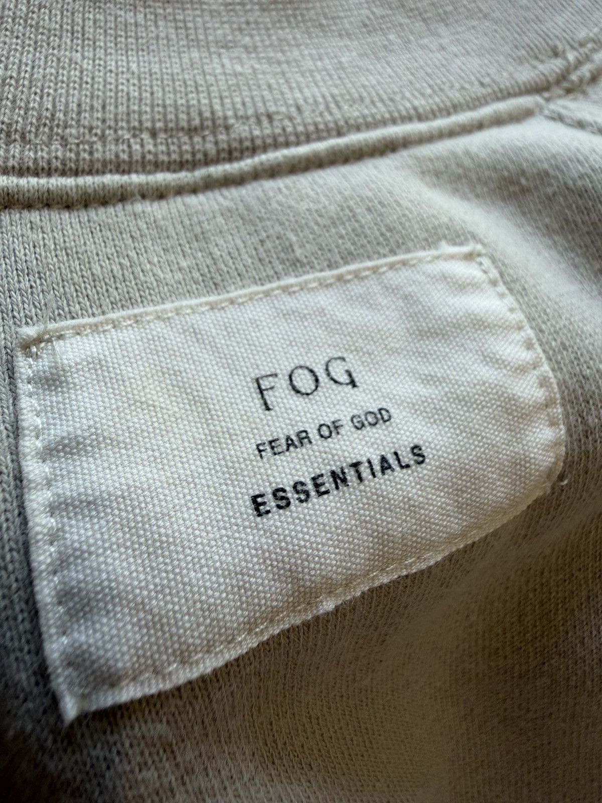 Fear of God Fear Of God Essentials Crewneck - medium M beige Size US M / EU 48-50 / 2 - 10 Thumbnail