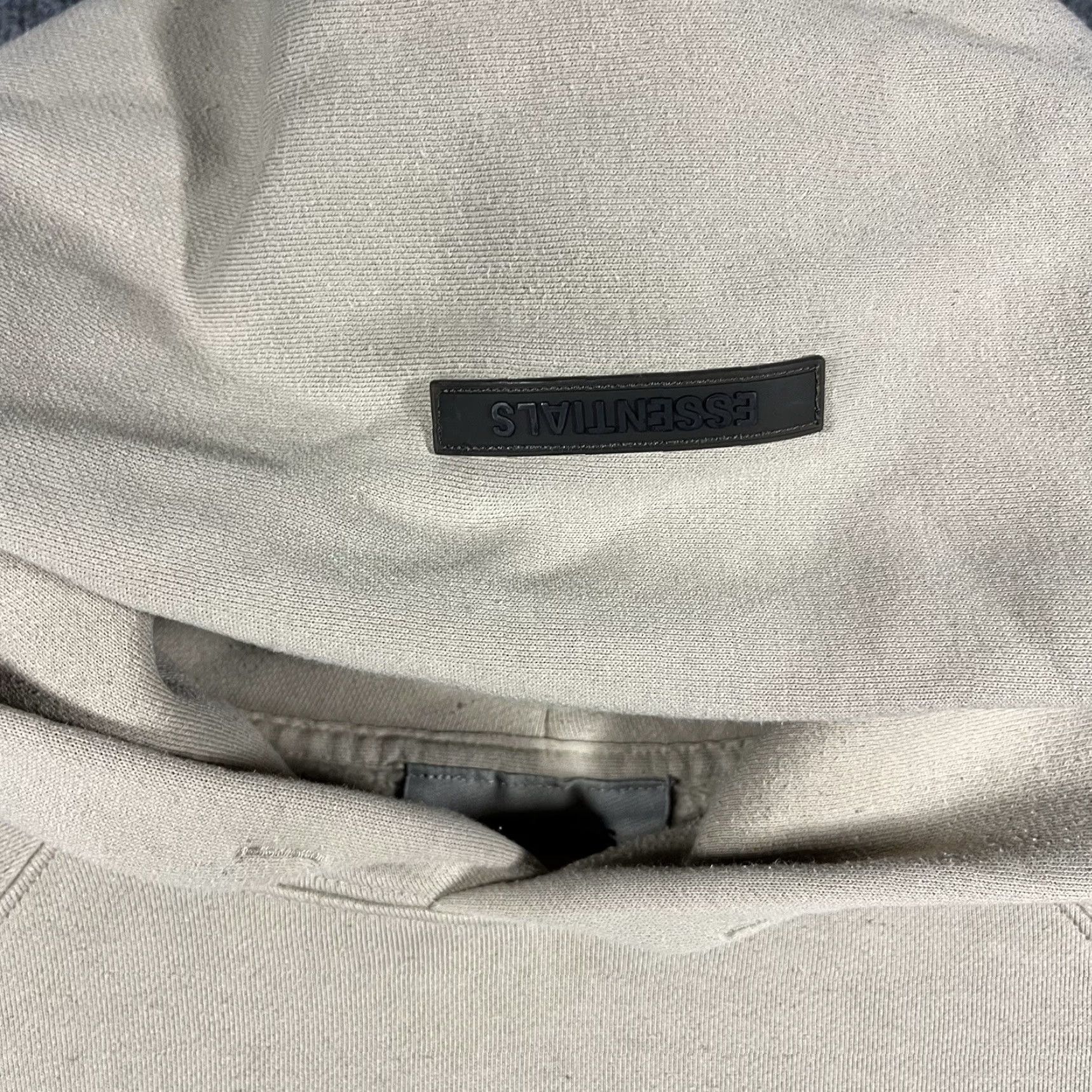 Essentials Essentials Fear of God Hoodie Pullover Mens Large Beige Graphic Print FOG Size US L / EU 52-54 / 3 - 3 Thumbnail