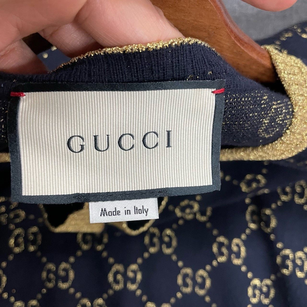 Gucci Gucci Black and gold full-print cardigan sweater 2501-Nexta Size US XS / EU 42 / 0 - 3 Thumbnail