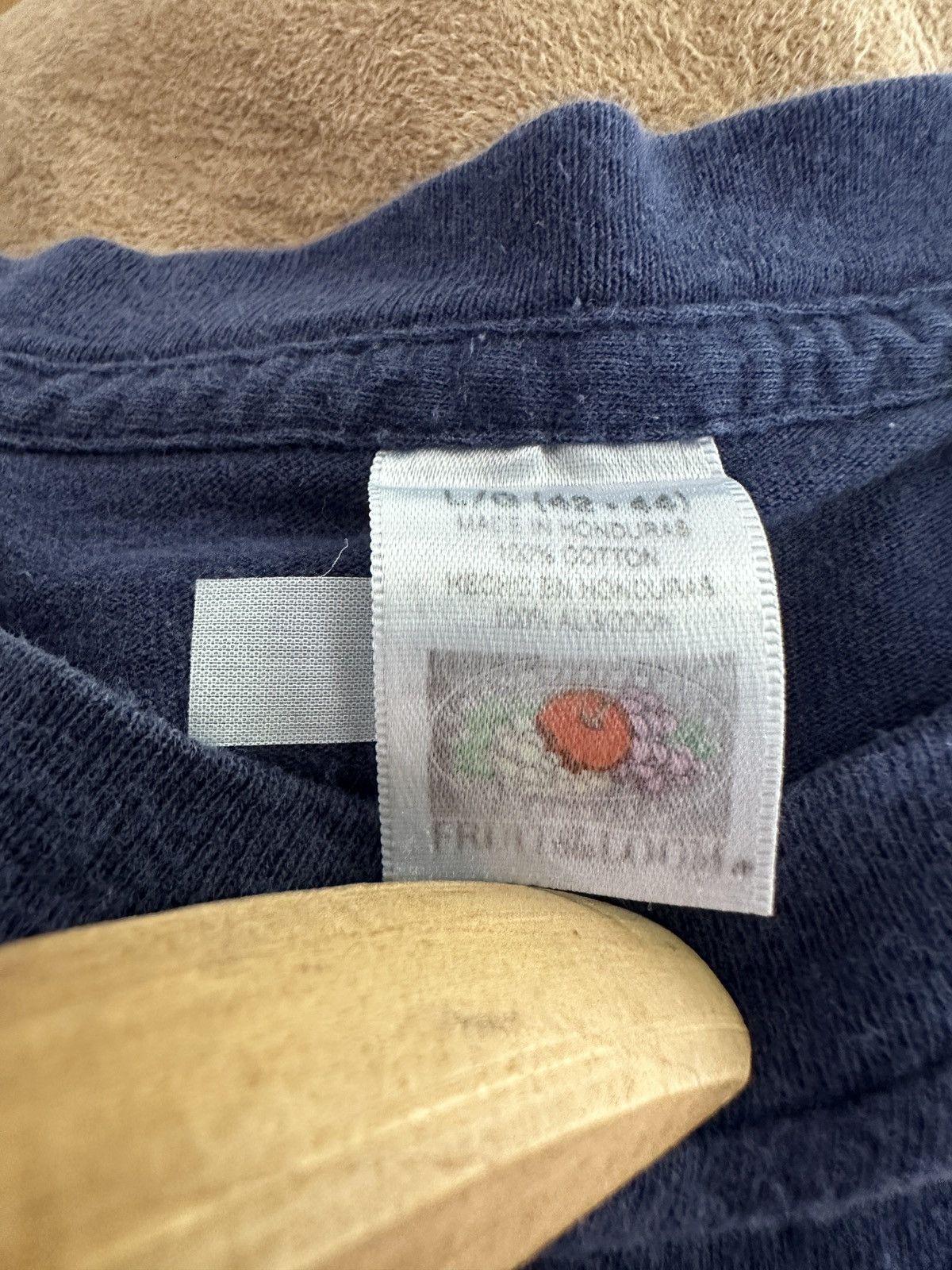 Vintage Vintage 90s Fruit of the Loom Blank Pocket Tee Size US L / EU 52-54 / 3 - 4 Thumbnail