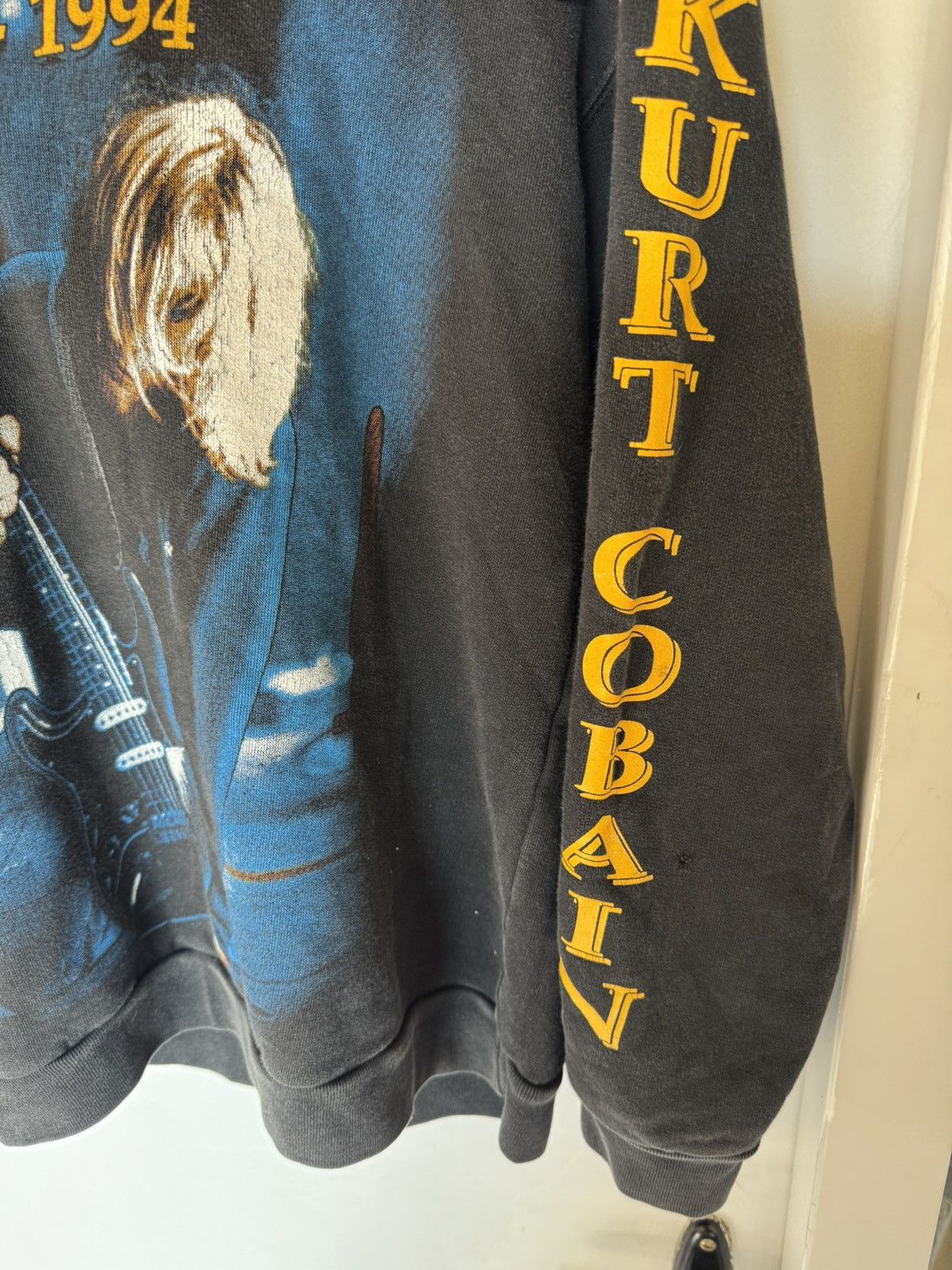 Nirvana Vintage Kurt Cobain Memorial Hoodie Size US S / EU 44-46 / 1 - 4 Thumbnail