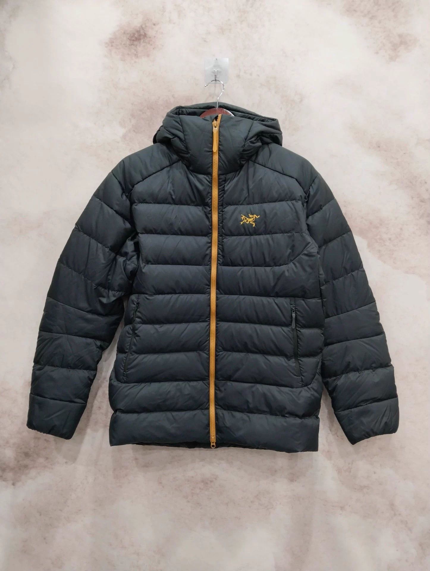 Arc'teryx ARCTERYX Down Jacket M (140) Size US M / EU 48-50 / 2 - 1 Thumbnail