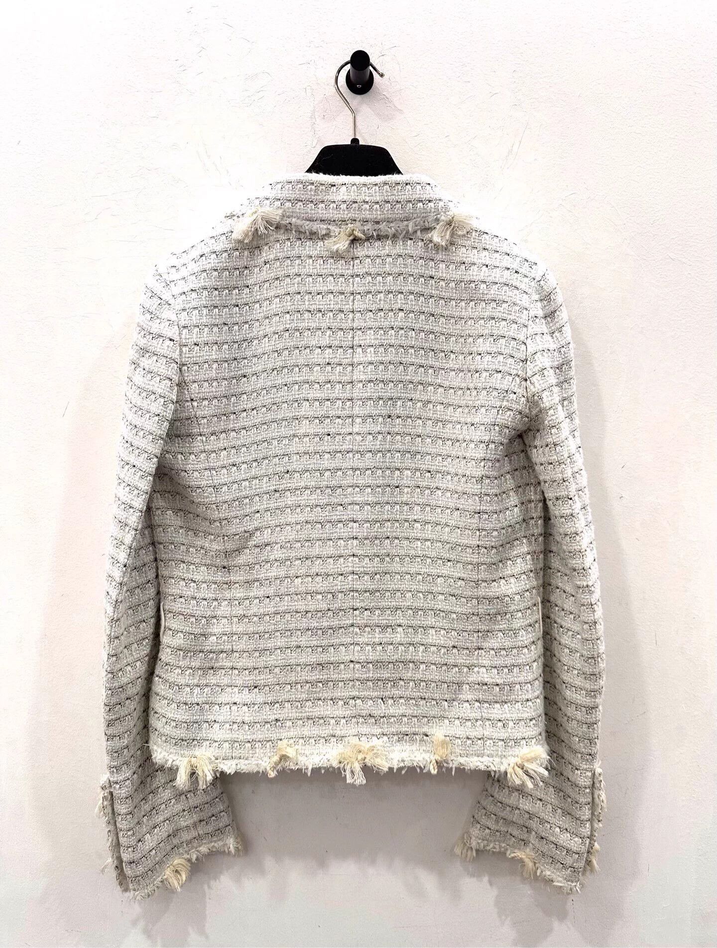 Chanel Chanel Women's Tweed Cardigan Metal Floral Buttons Fringe Size XS / US 0-2 / IT 36-38 - 3 Thumbnail
