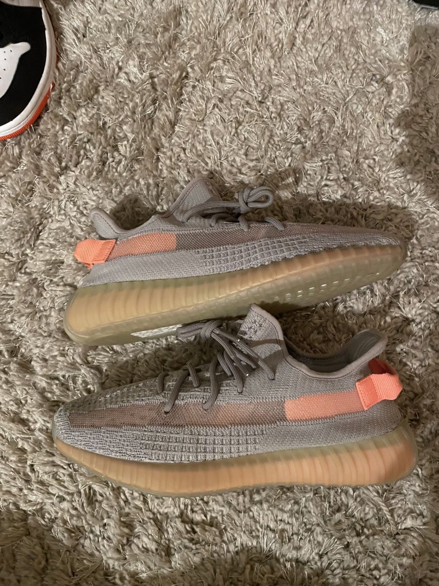 Yeezy Yeezy 350 v2 True Form Size US 11 / EU 44 - 2 Thumbnail