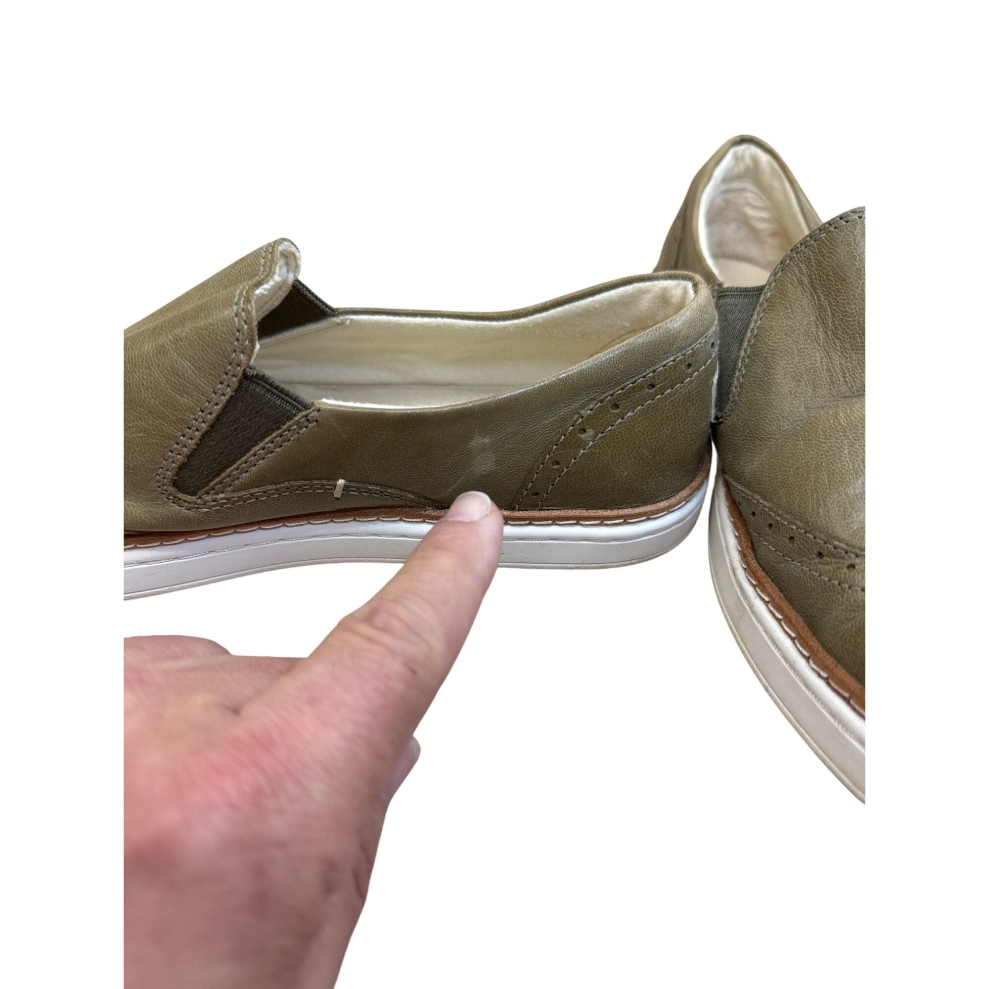 Ugg Ugg Womens Green Leather Slip-On Loafers Shoes Size 8 SKU813 Size US 8 / IT 38 - 3 Thumbnail