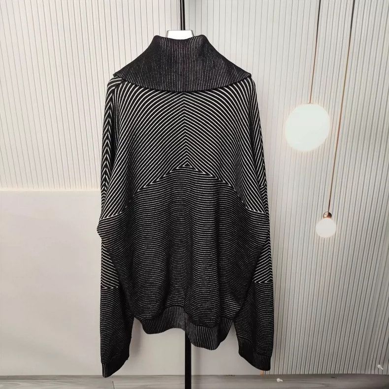 Other Balenciaga Sweater with black and white stripes Size US L / EU 52-54 / 3 - 2 Thumbnail