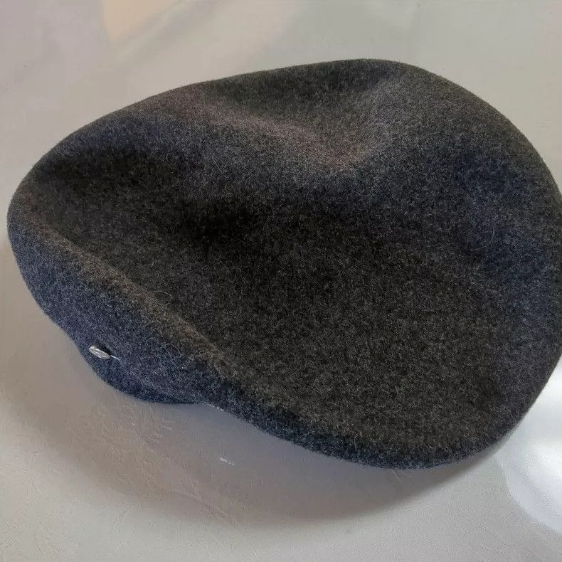 Vivienne Westwood Vivienne Westwood Saturn brooch beret Size ONE SIZE - 3 Thumbnail