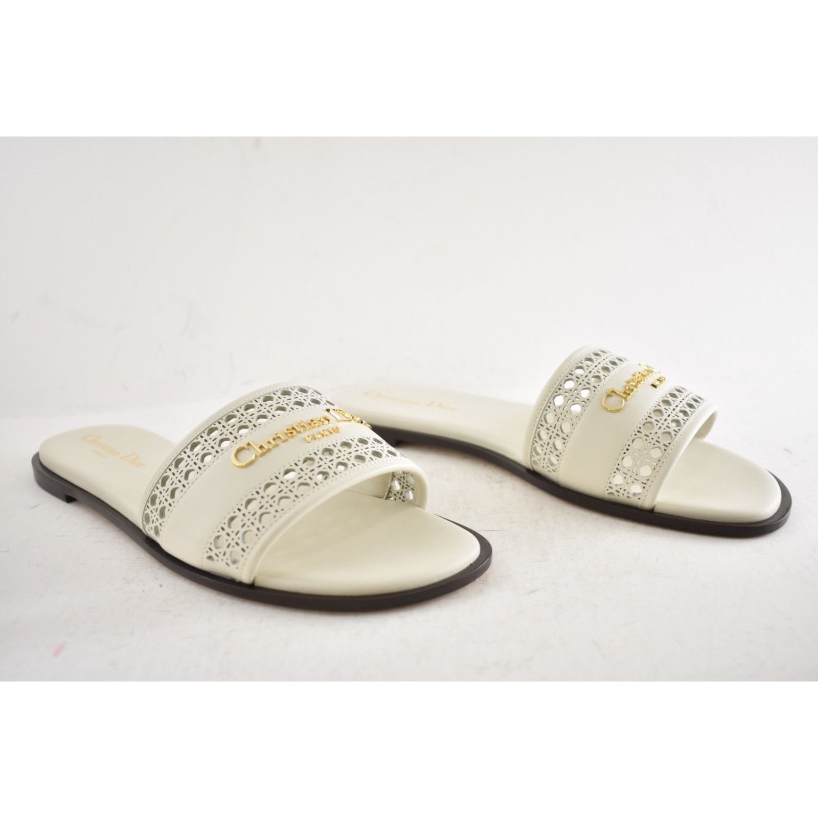 Dior Dior D-Lane Dway Micro Cannage Off White Leather Slide 39 Size US 8 / IT 38 - 4 Thumbnail