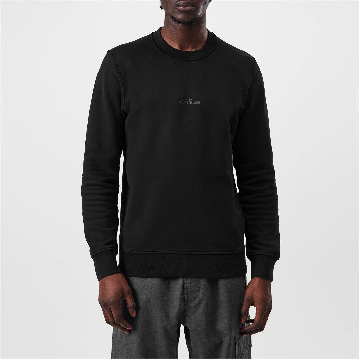 Stone Island o1g2r1mq0526 Logo Crew Sweatshirt in Black Size US M / EU 48-50 / 2 - 4 Thumbnail