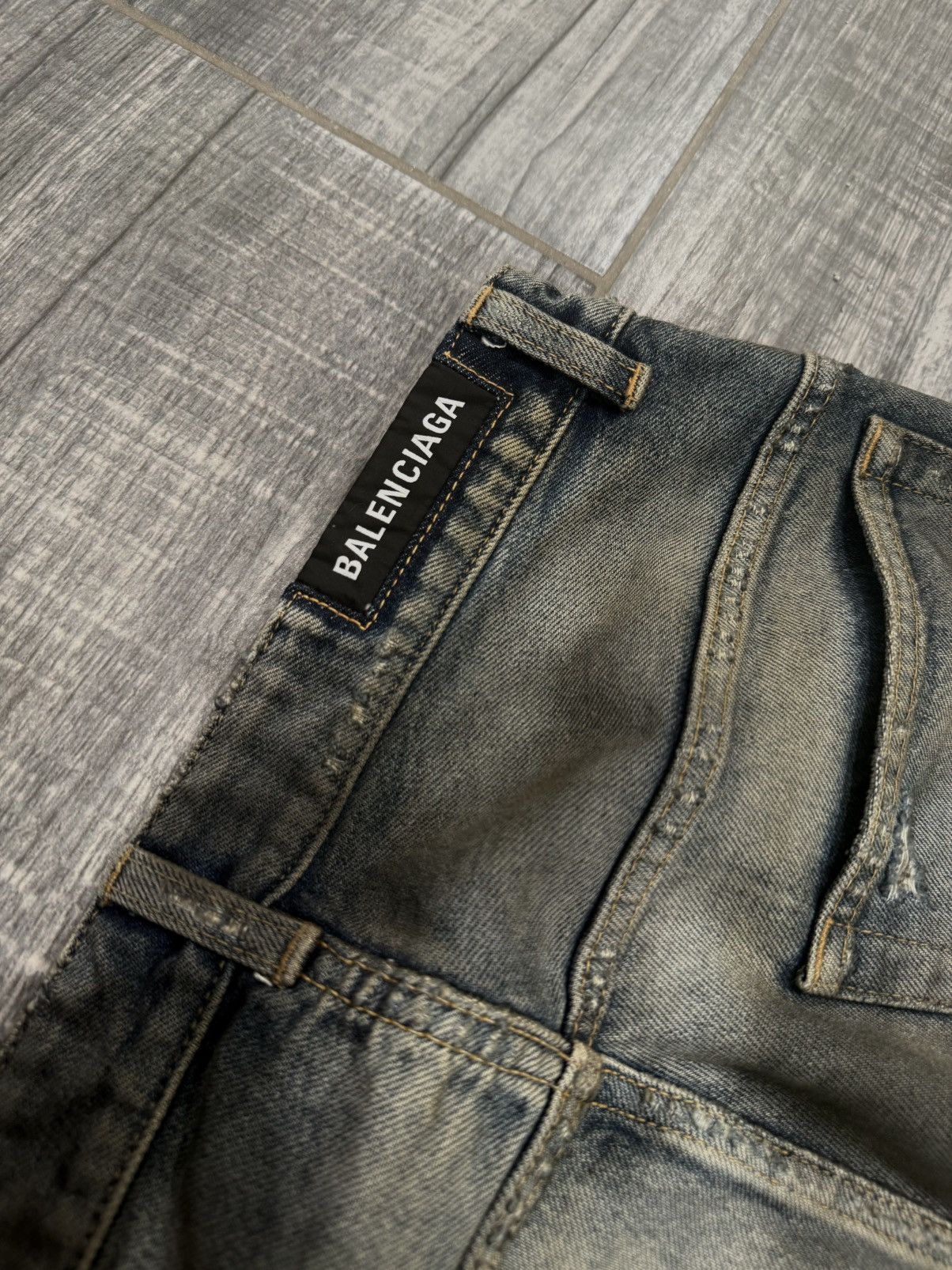 Balenciaga Balenciaga SS22 Oil Spill Mudwash Straight Fit Denims Size US 29 - 7 Thumbnail