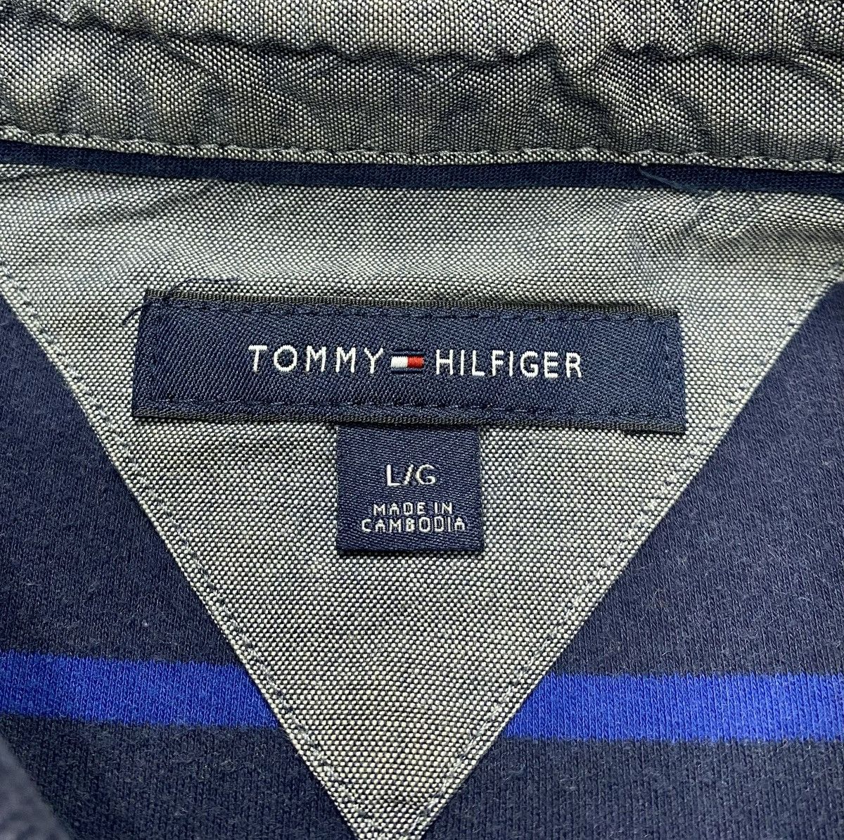Tommy Hilfiger Vintage Tommy Hilfiger Blue/White Striped Polo Shirt Size US L / EU 52-54 / 3 - 3 Thumbnail