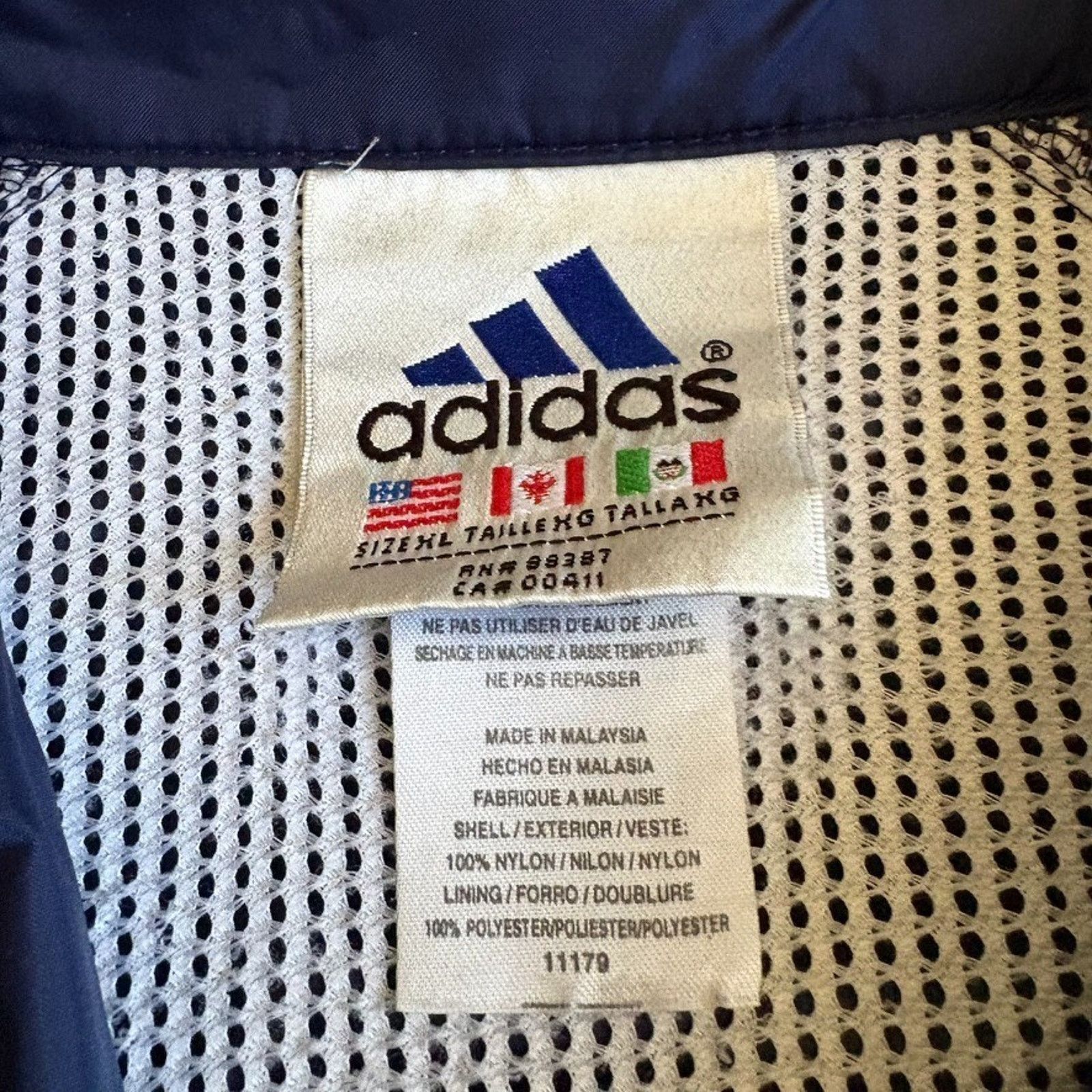 Adidas × Vintage Vintage Adidas Windbreaker Track Jacket Mens Size L Blue Size US L / EU 52-54 / 3 - 3 Thumbnail