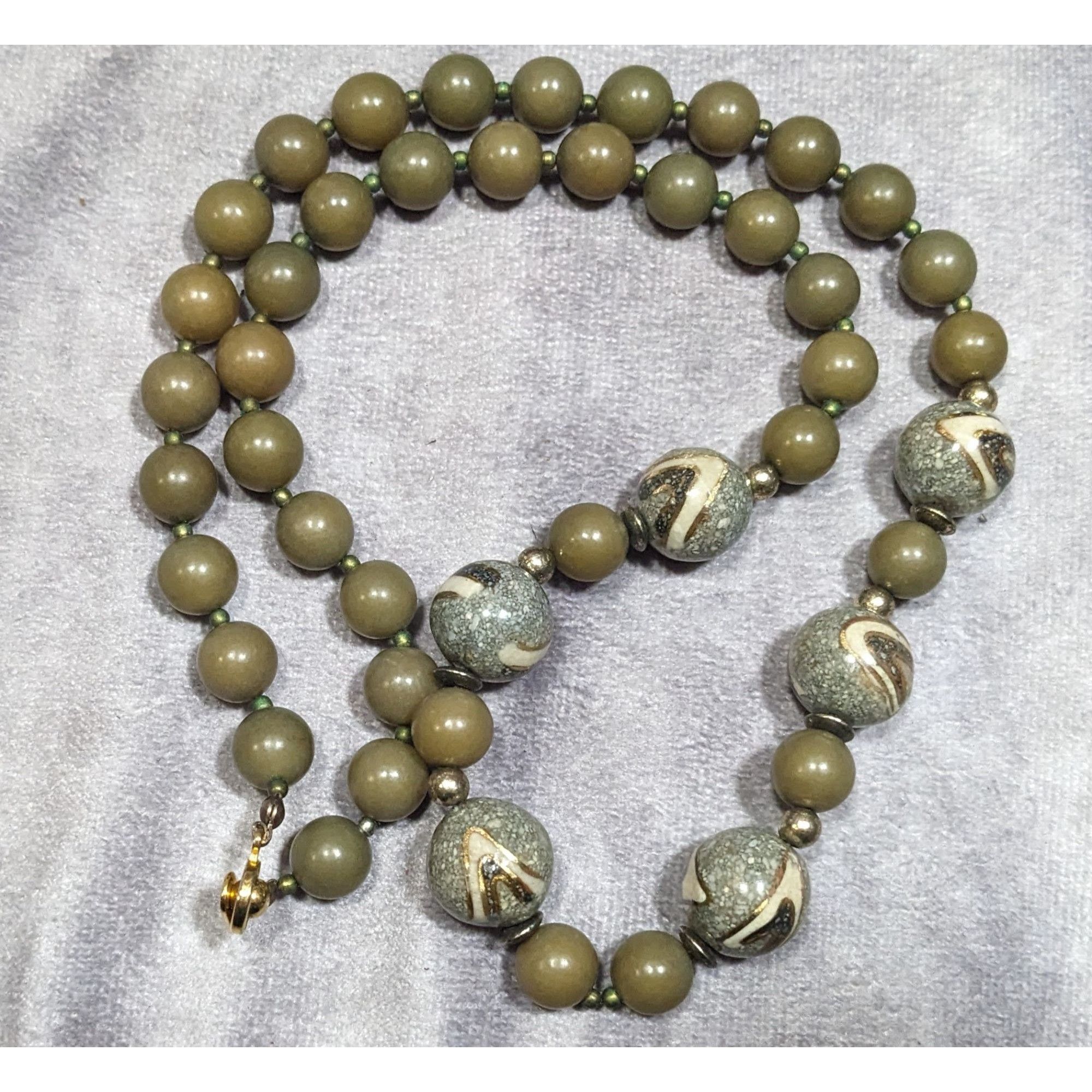 Other Retro Green And Grey Beaded Necklace With Crushed Stone Acce Size ONE SIZE - 6 Thumbnail