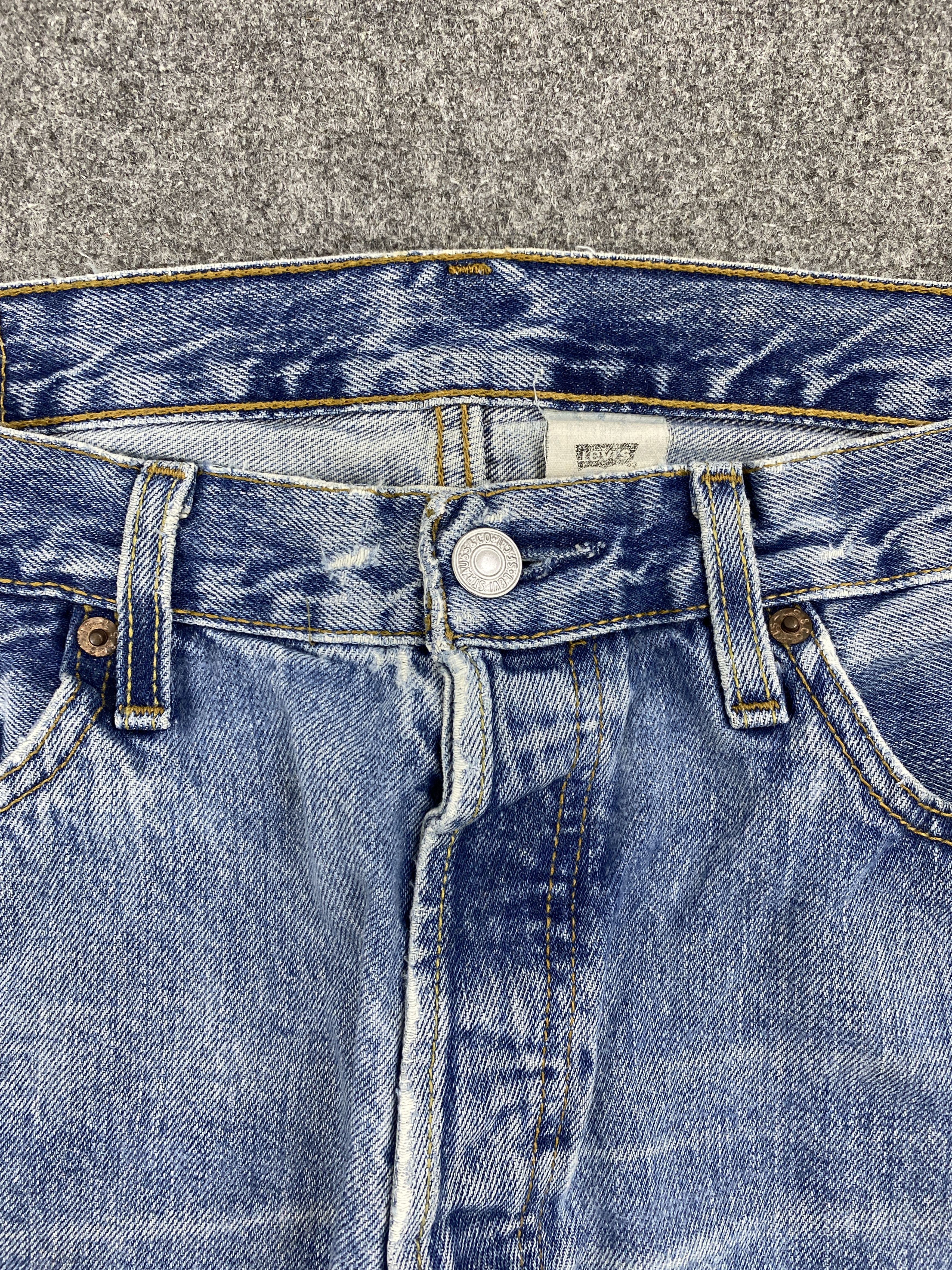 Levi's × Vintage Vintage 90s Levis Button Fly Denim Jeans Size US 32 / EU 48 - 9 Thumbnail