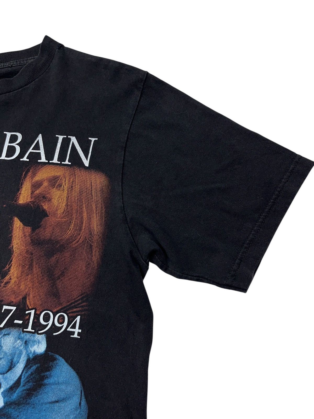 Nirvana Vintage 90s Nirvana Kurt Cobain Memorial The Happiest Shirt Size US M / EU 48-50 / 2 - 6 Thumbnail