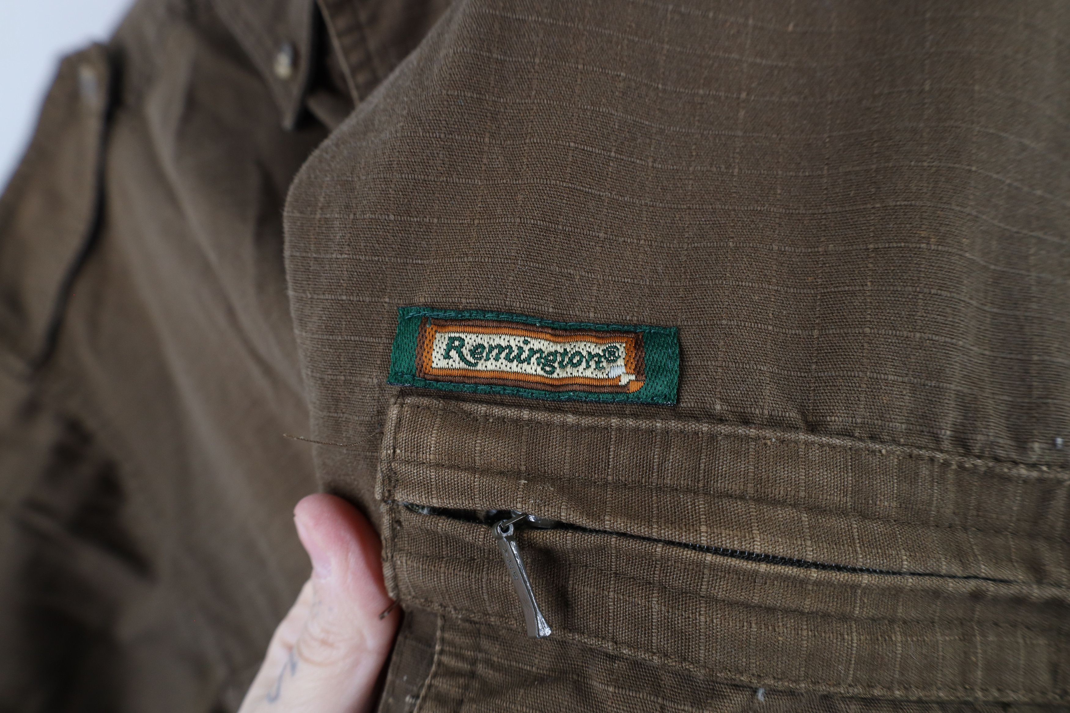 Vintage Vintage Remington Safari Bush Collared Button Down Shirt Size US XL / EU 56 / 4 - 4 Thumbnail