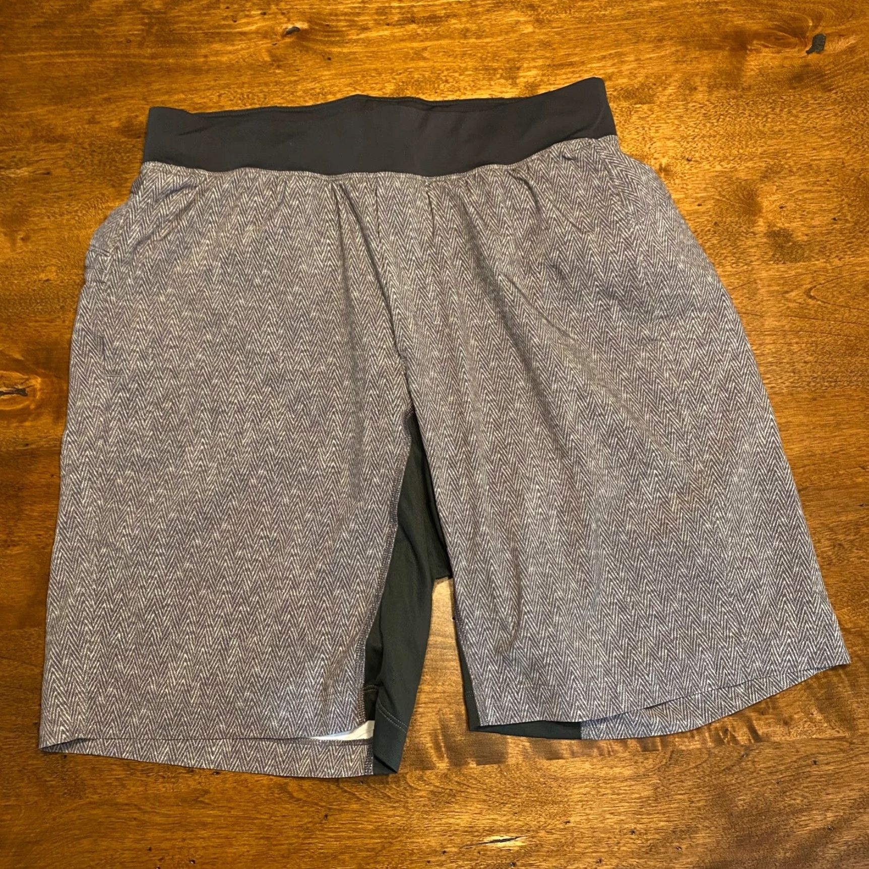 Lululemon Lululemon Shorts Mens M Green Lined 9" Inseam Athletic Shirt? Size US 31 - 3 Thumbnail