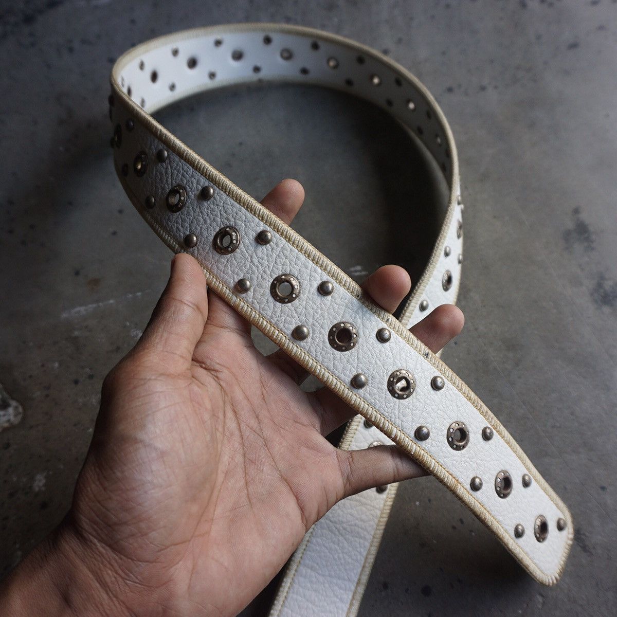 Japanese Brand White leather studded belt Size ONE SIZE - 5 Thumbnail