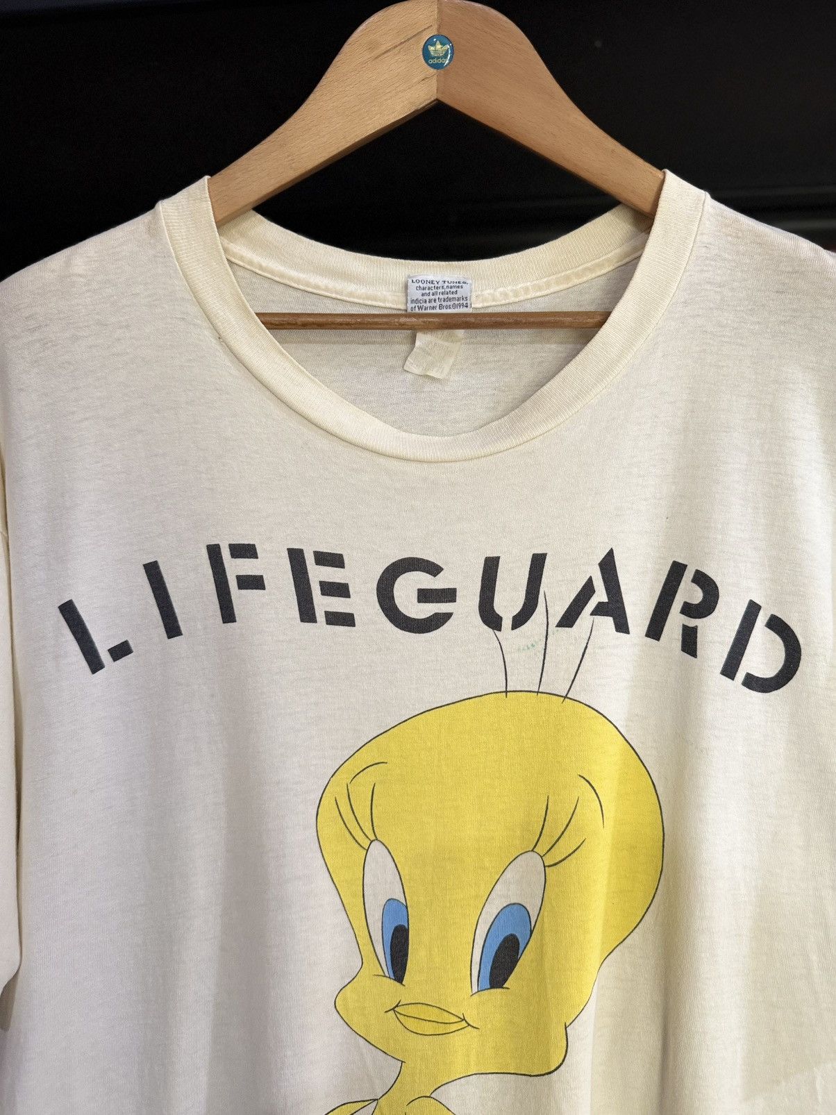 Cartoon Network × Vintage Thrashed Vintage 90s Tweety Lifeguard Warner Bros Faded Tee Size US XL / EU 56 / 4 - 6 Thumbnail