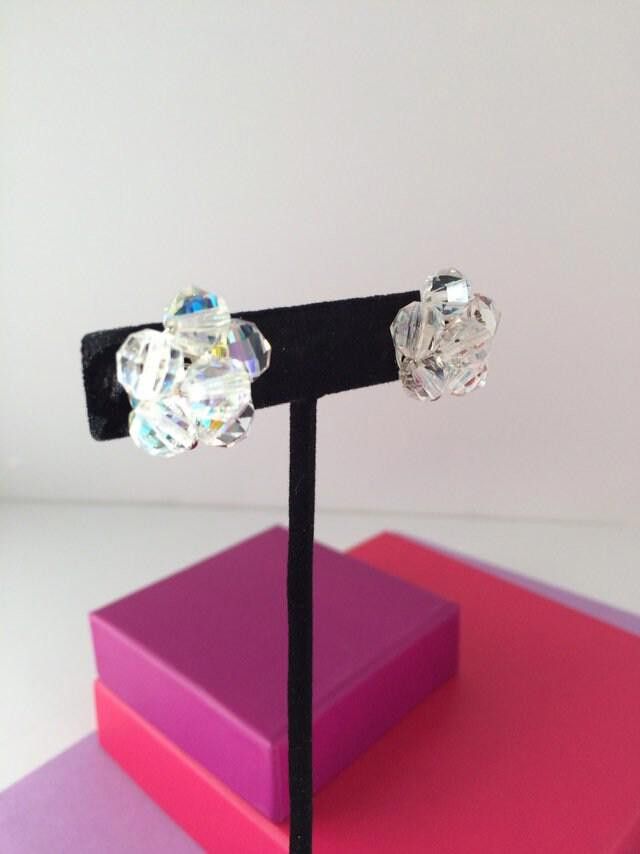 Designer Vintage Aurora Borealis Crystal Cluster Earrings- Unsigned Size ONE SIZE - 3 Thumbnail