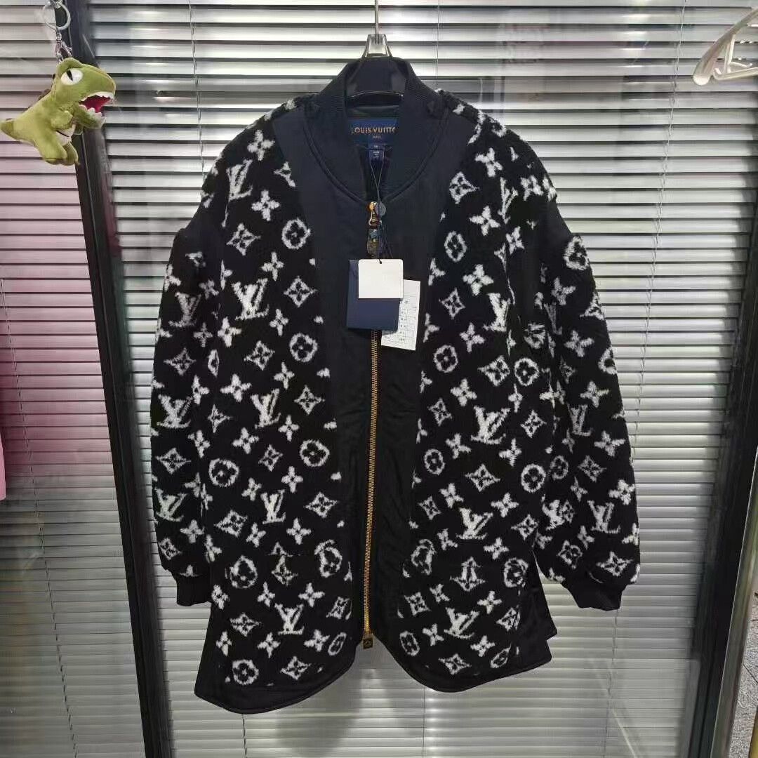 Louis Vuitton louis vuitton teddy coat with logo print Size US M / EU 48-50 / 2 - 1 Thumbnail