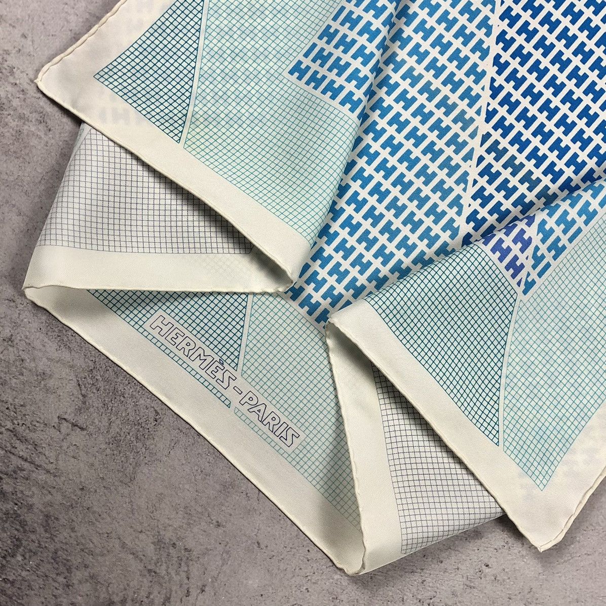 Hermes Hermes Paris Silk Blue White H Logo Geometric Scarf Carre Size ONE SIZE - 6 Thumbnail