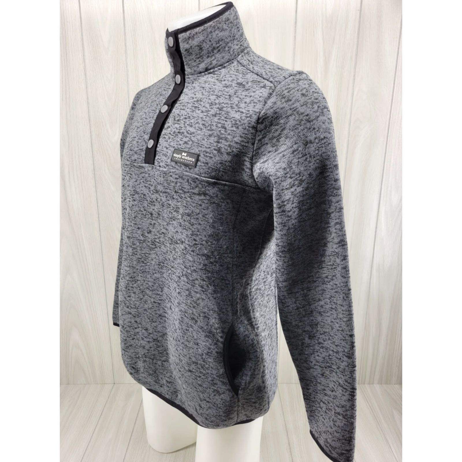 Vintage SIMPLY SOUTHERN Pullover Sweater Gray L Long Sleeve 1/4 Snap Pockets Knit Polyester Women's Vintage: No Size L / US 10 / IT 46 - 2 Thumbnail