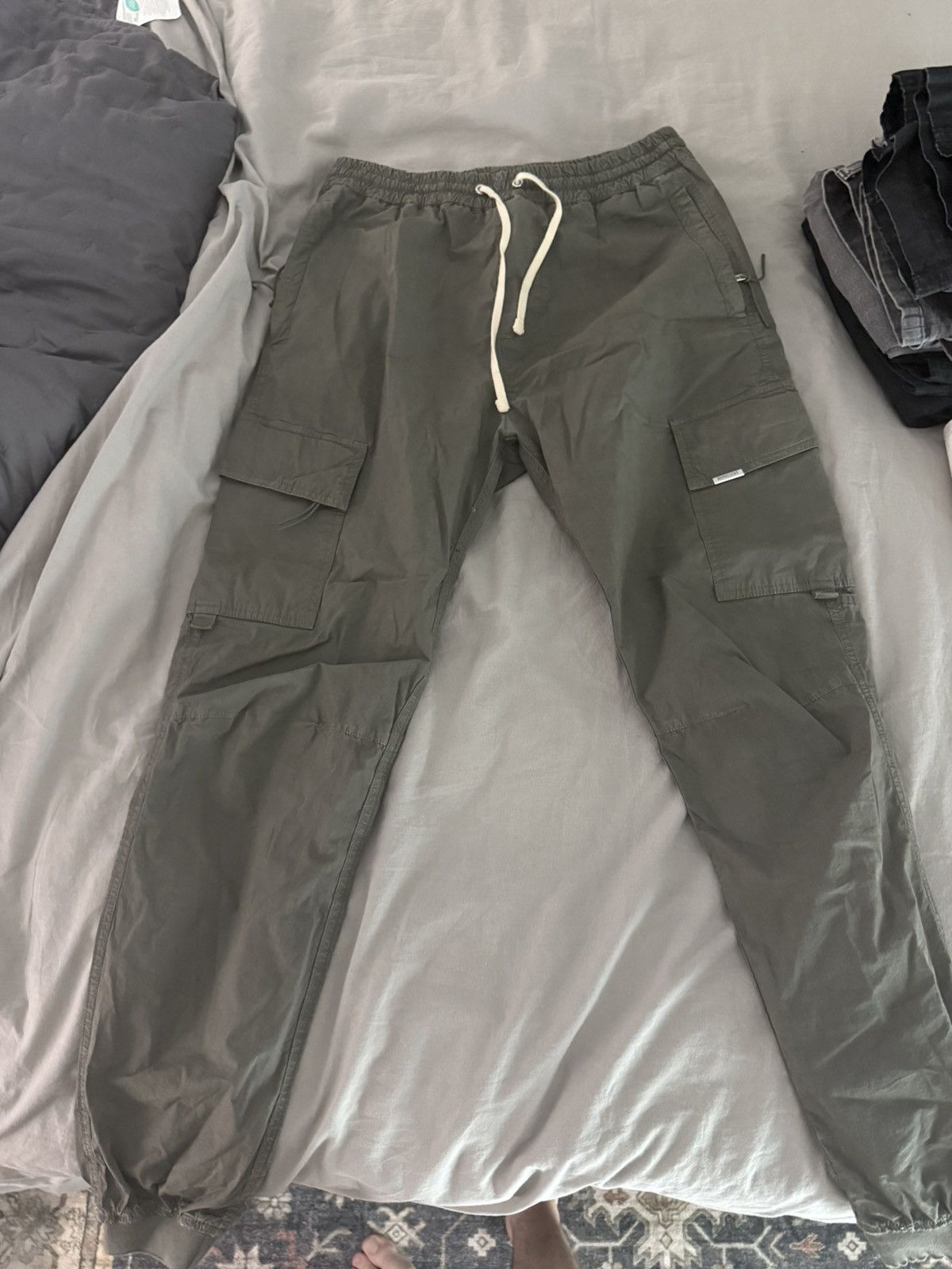 Represent Clo. Olive represent cargo military v2 Size US 32 / EU 48 - 1 Thumbnail