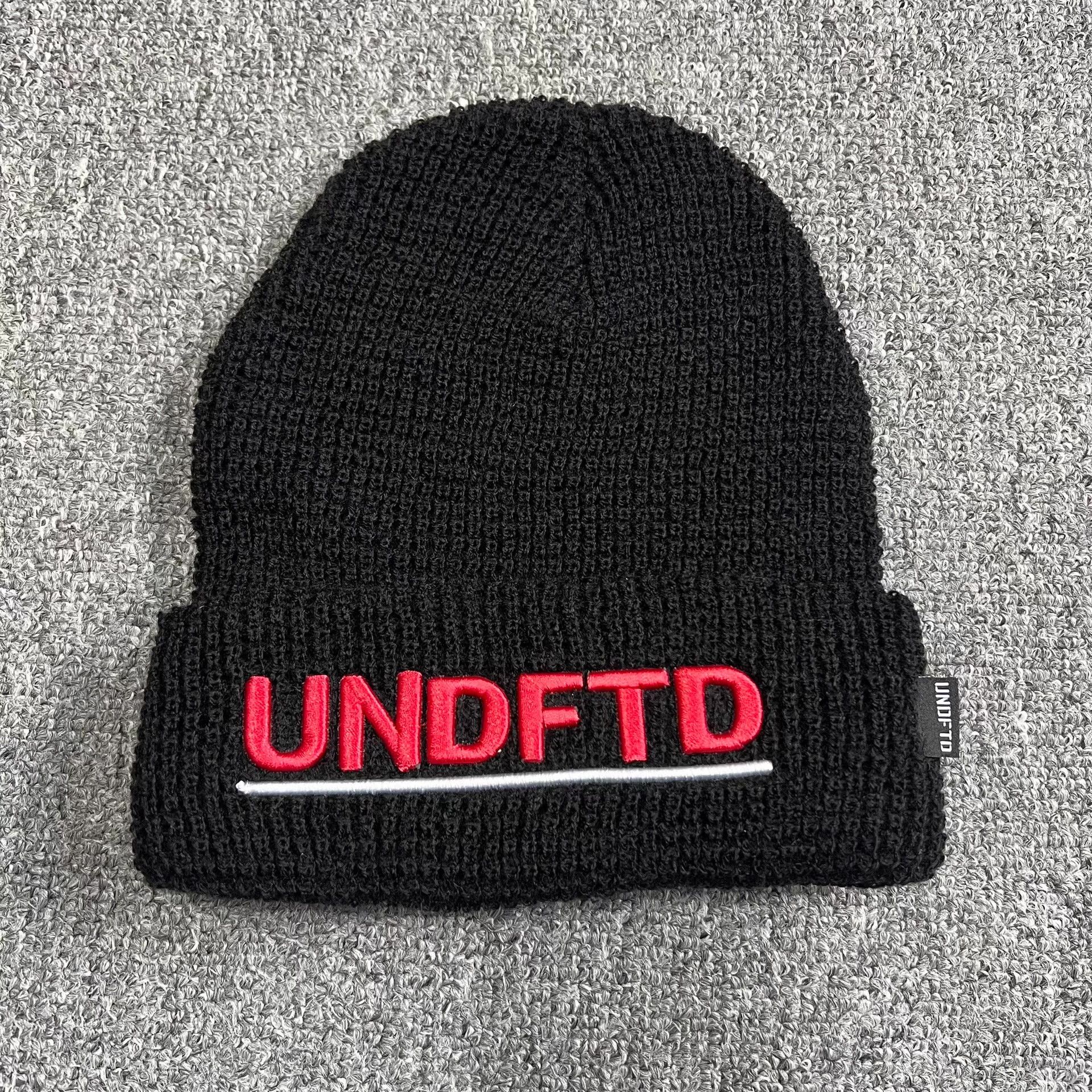 Undefeated Undefeated Embroidered Knitted Beanie Three colors Q7 Size ONE SIZE - 8 Thumbnail
