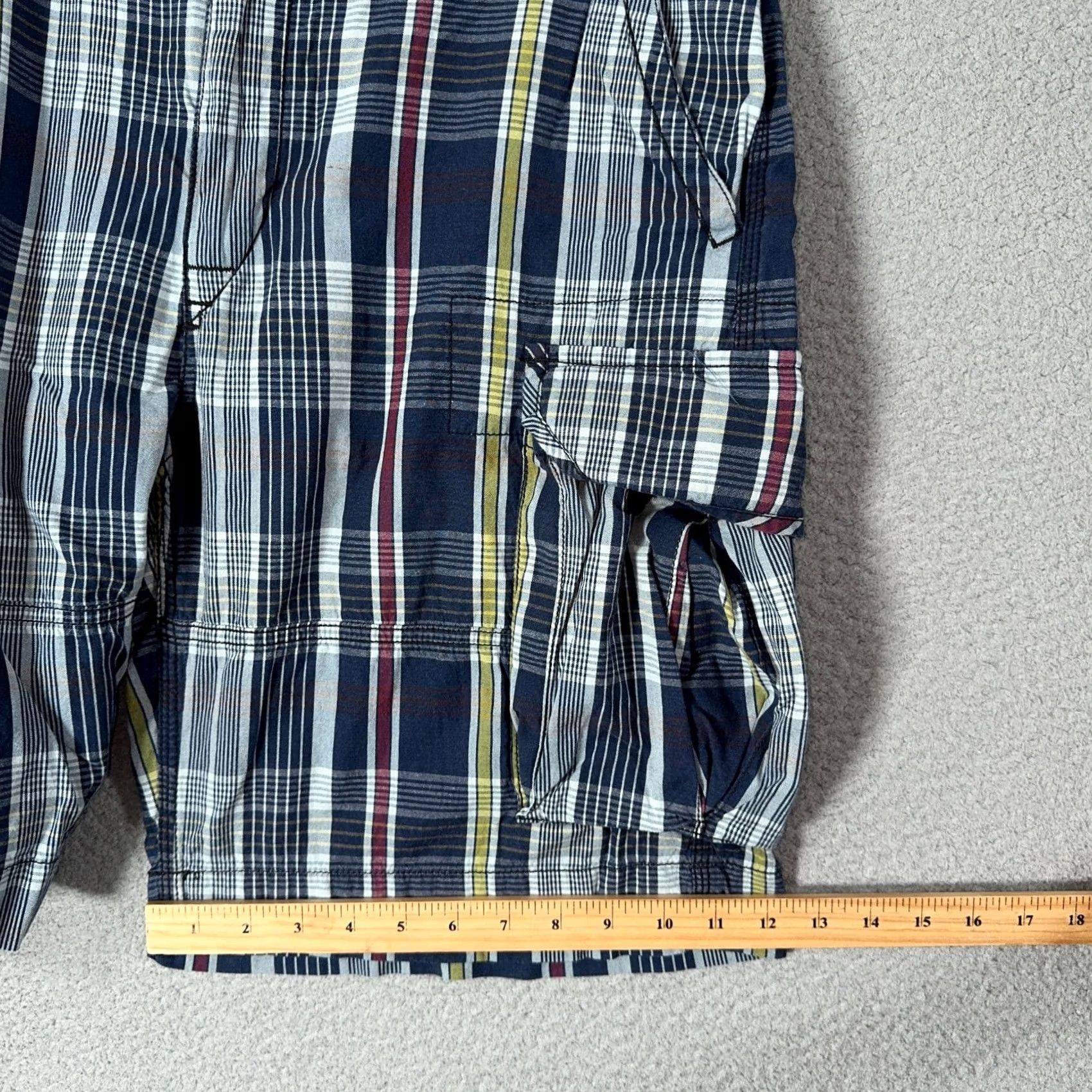 Polo Ralph Lauren VINTAGE Polo Ralph Lauren Patchwork Madras Cargo Shorts Mens 34 Blue Plaid 10" Polo Ralph Lauren Shorts Cargo Mens 34 Blue Plaid 10" Size US S / EU 44-46 / 1 - 7 Thumbnail