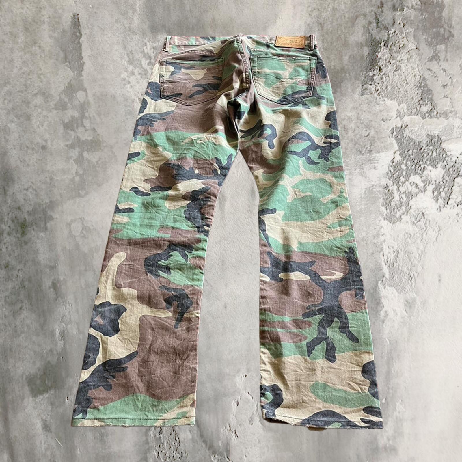 Polo Ralph Lauren Polo Ralph Lauren camo denim jeans in great condition Size US 32 / EU 48 - 2 Thumbnail