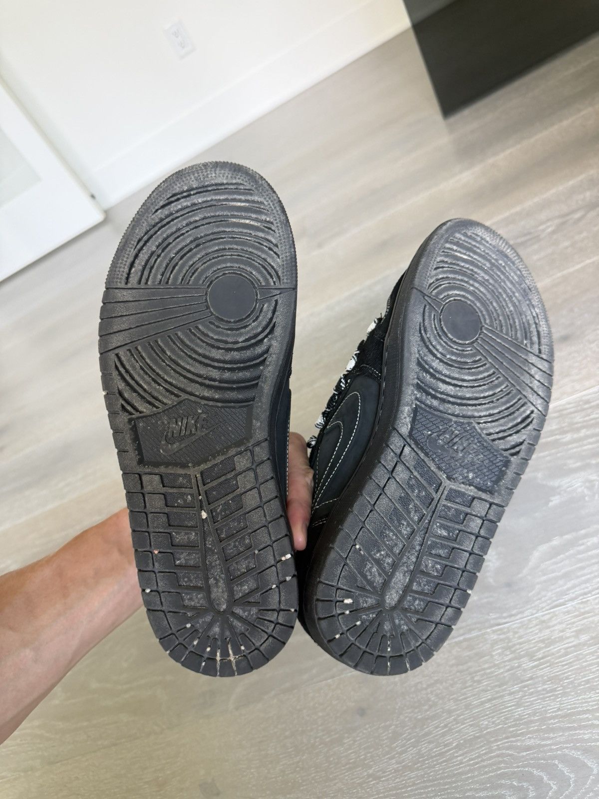 Nike Jordan 1 Retro Low OG SP Travis Scott Black Phantom Size US 9.5 / EU 42-43 - 14 Thumbnail