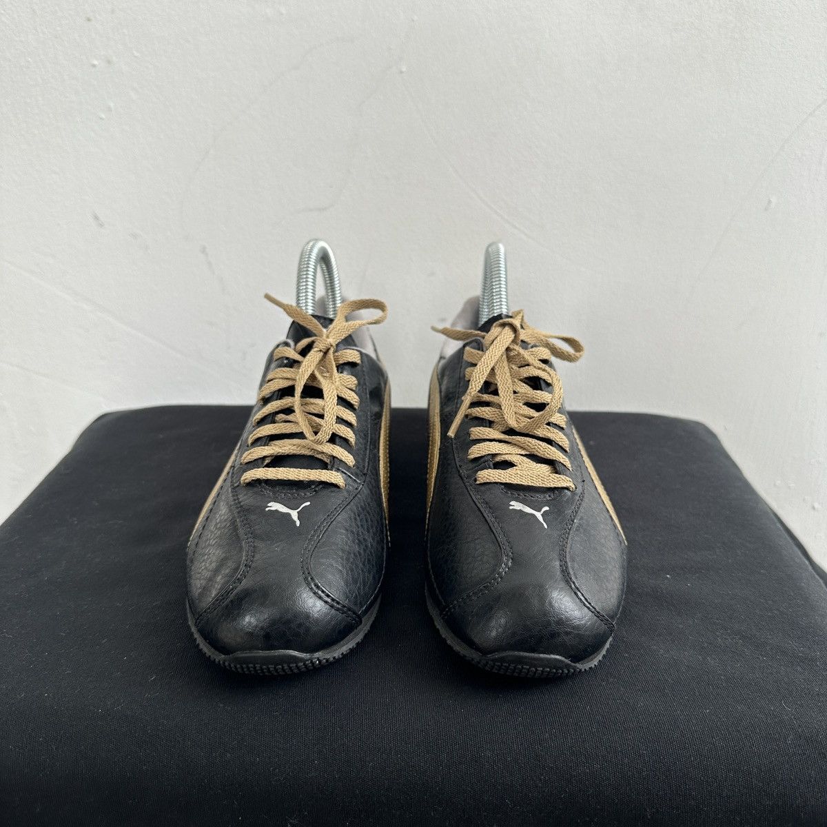 Puma × Vintage Vintage Puma Gold/Black Leather Low Cut Sneakers Size US 6 / IT 36 - 3 Thumbnail