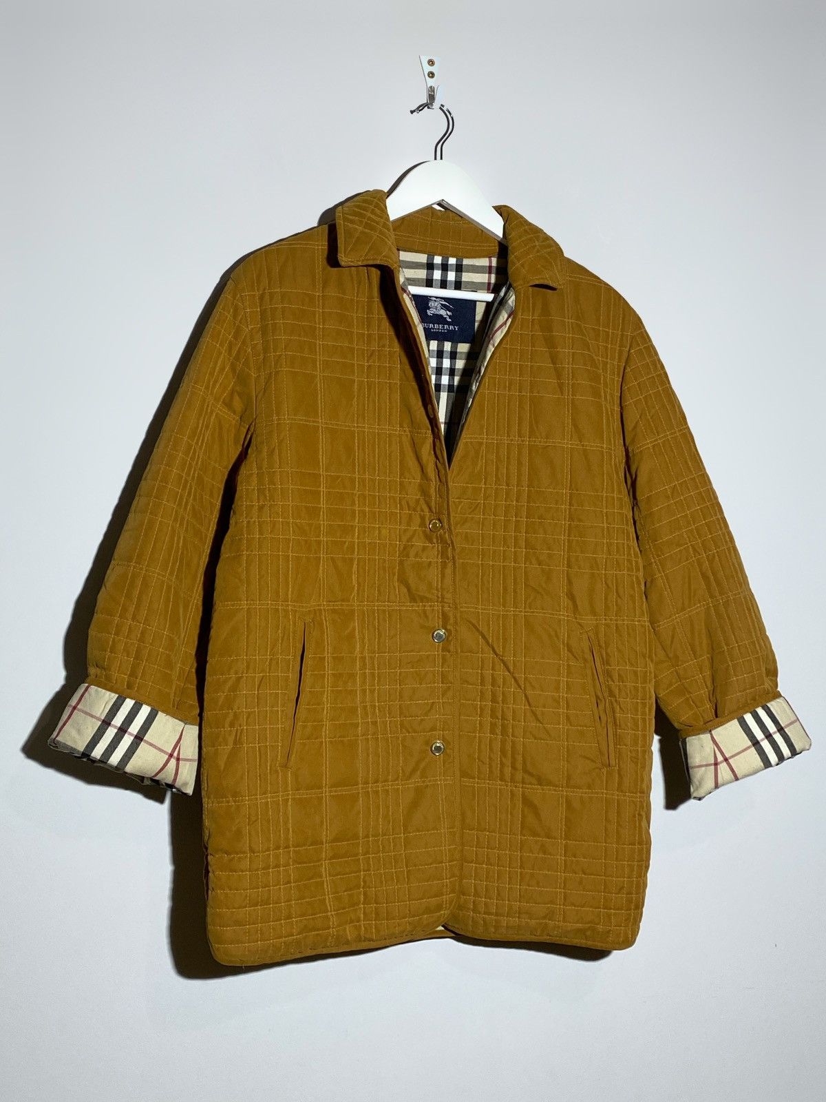 Burberry Burberry’s vintage nova check quilted jacket Size US M / EU 48-50 / 2 - 1 Thumbnail