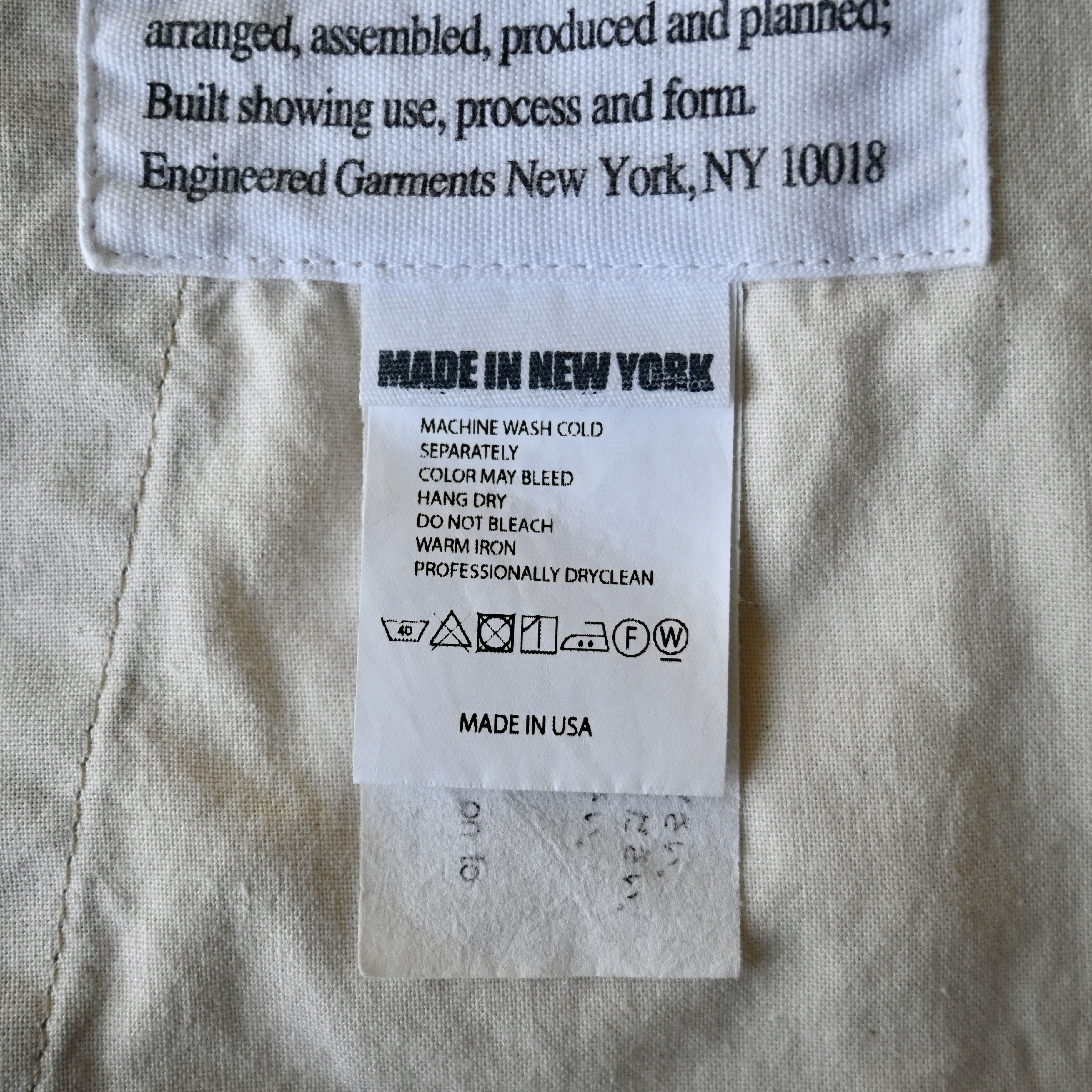 Engineered Garments Engineered Garments buckled back plus-four 3/4 twill shorts Size US 32 / EU 48 - 16 Thumbnail