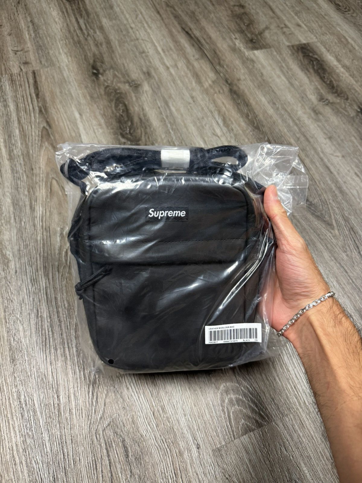 Supreme Supreme Leather Shoulder Bag Black FW23 Size ONE SIZE - 1 Thumbnail