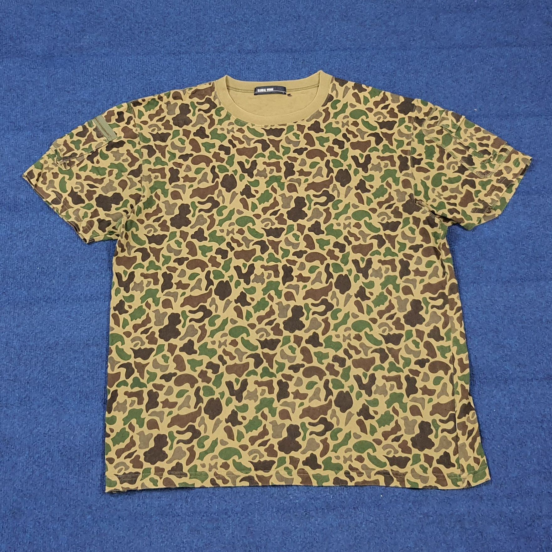 Vintage Global Work Japan Brand Hunter Camo T-Shirt C285N25