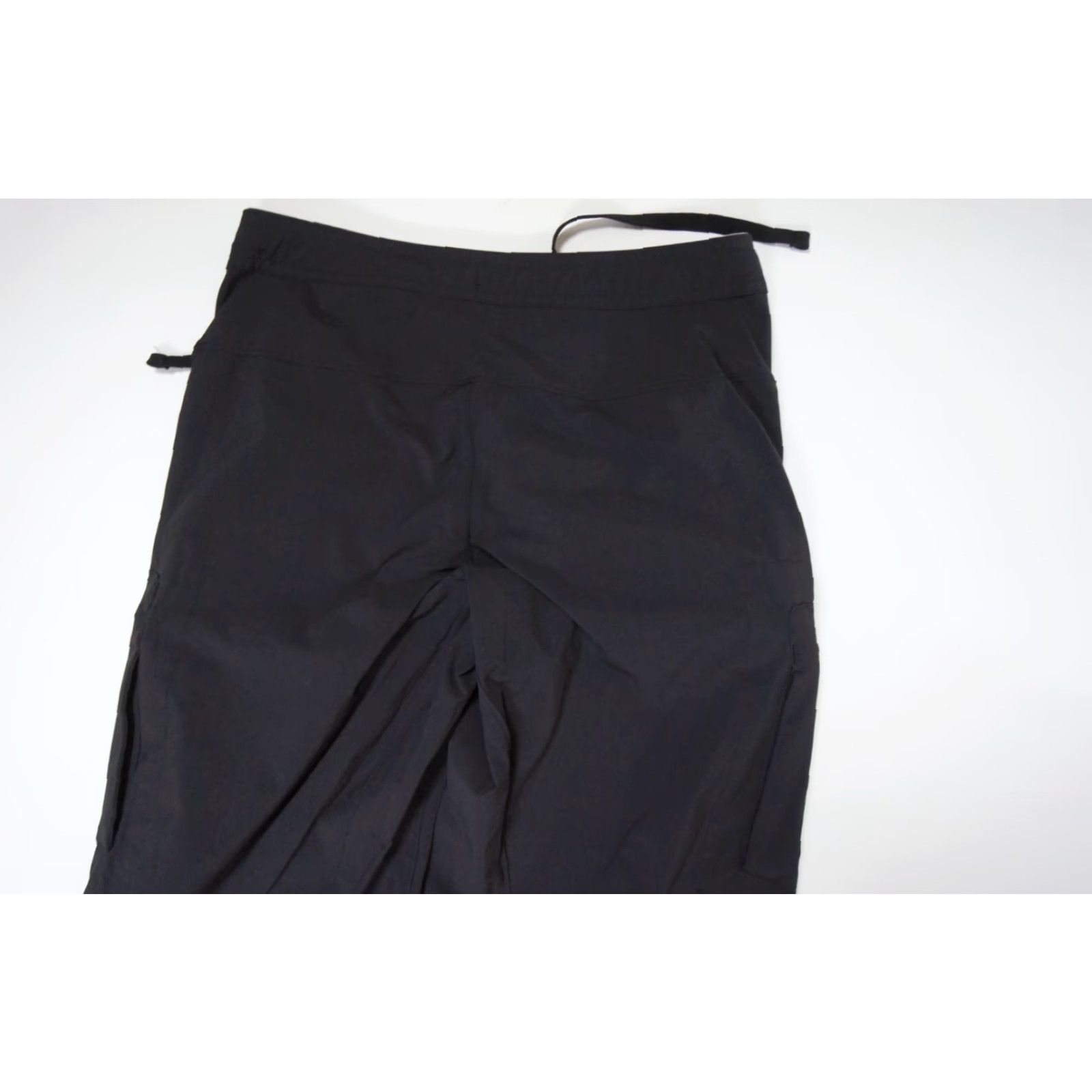 Mountain Hardwear Mountain Hardwear Cargo Pants Womens 2 Black Convertible Outdoor Stretch Size 26" / US 2 / IT 38 - 7 Thumbnail