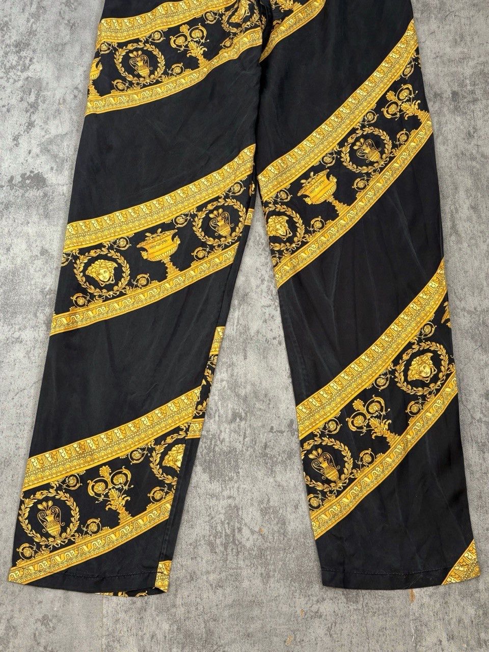 Versace Versace Black Gold Baroque Mulberry Silk Pajama Pants Size US 32 / EU 48 - 4 Thumbnail