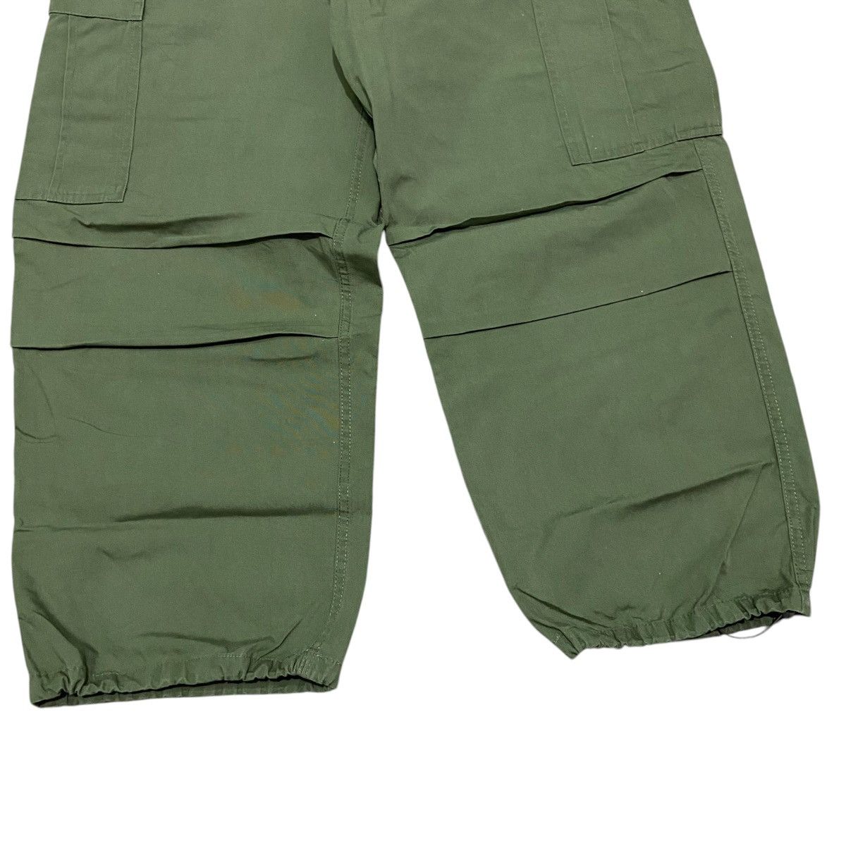 Japanese Brand NEEDGONE📦 GU Superwide Cargo Ballon Pants - Olive Size US 30 / EU 46 - 4 Thumbnail