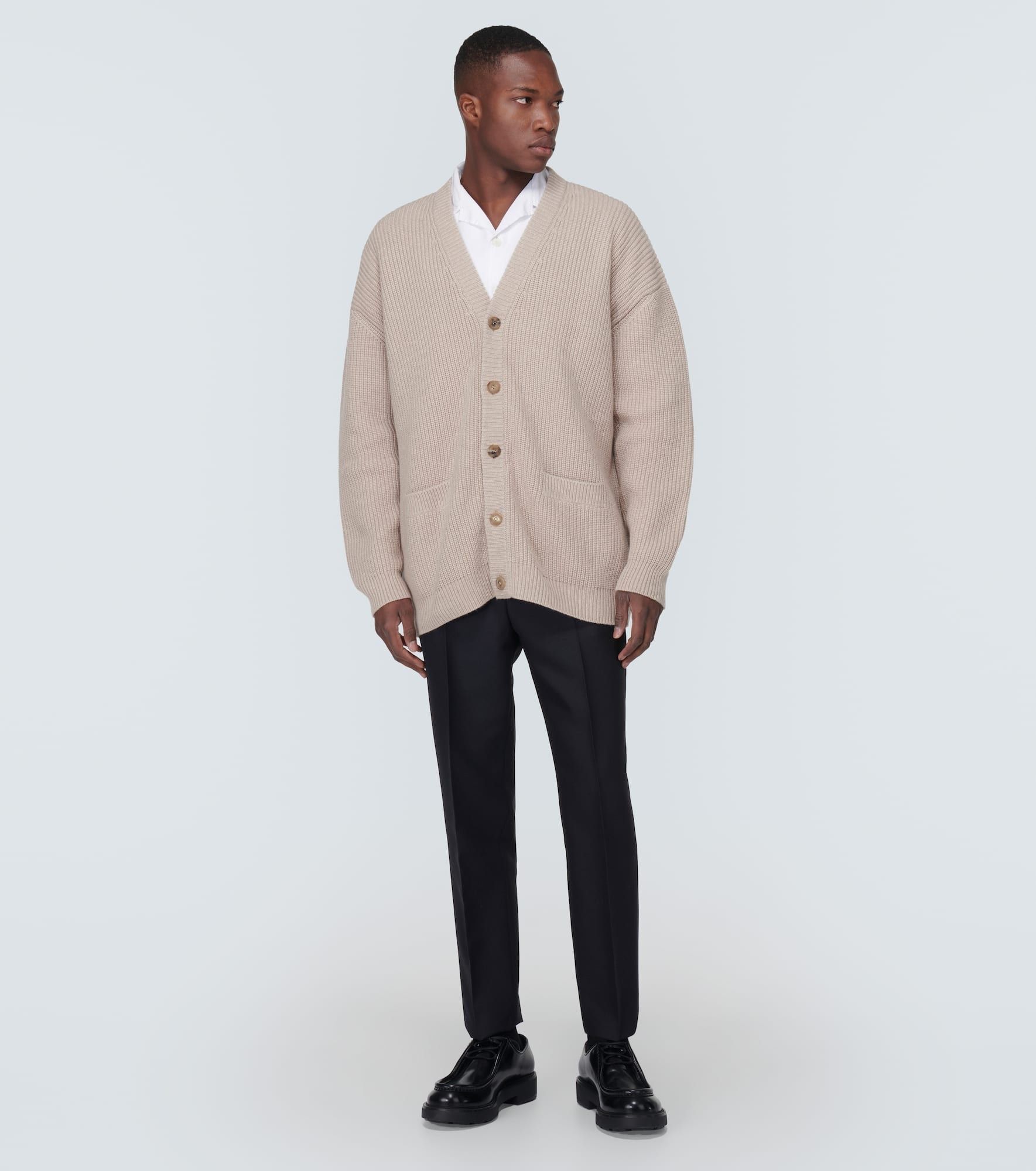 Prada o1bcso1str1025 Cashmere Cardigan in Beige Size US S / EU 44-46 / 1 - 2 Thumbnail