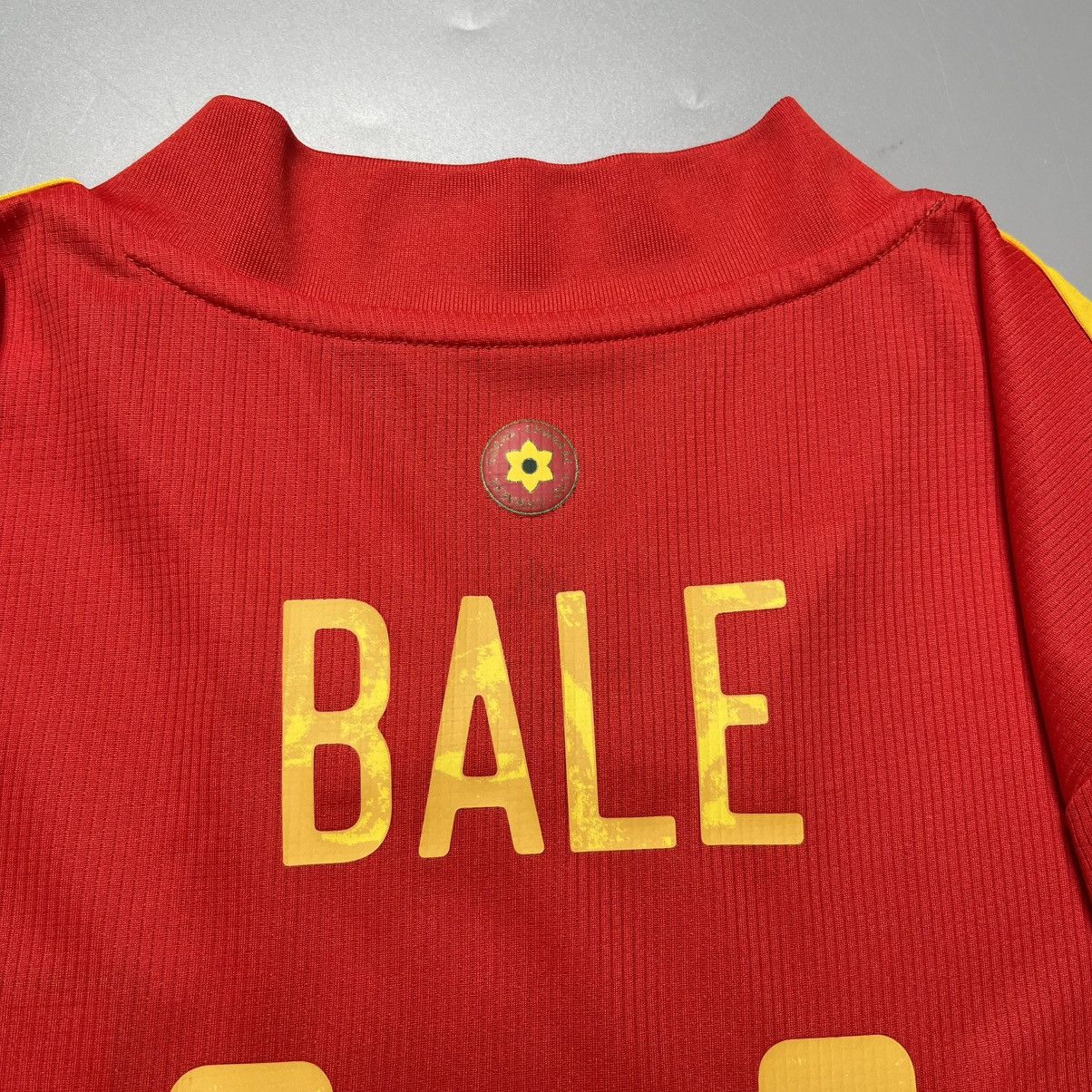 Adidas WALES ADIDAS 2020 EURO FOOTBALL HOME JERSEY #11 BALE Size US L / EU 52-54 / 3 - 10 Thumbnail