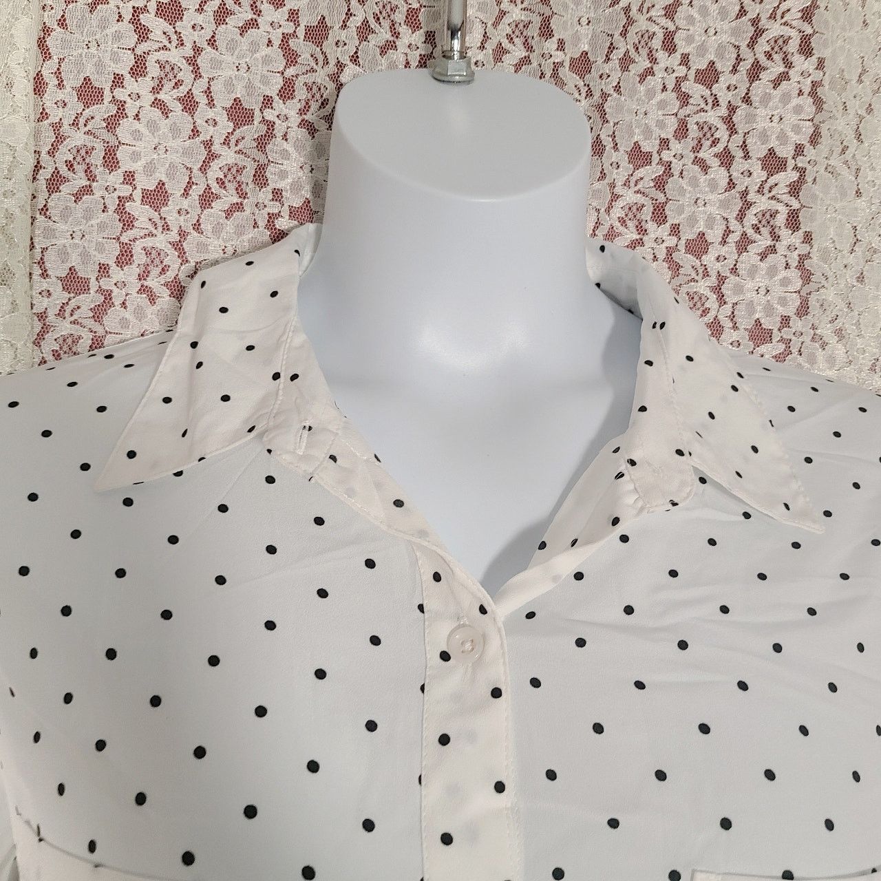 Faded Glory NWT faded glory white polka dot button down shirt size large Size L / US 10 / IT 46 - 5 Thumbnail