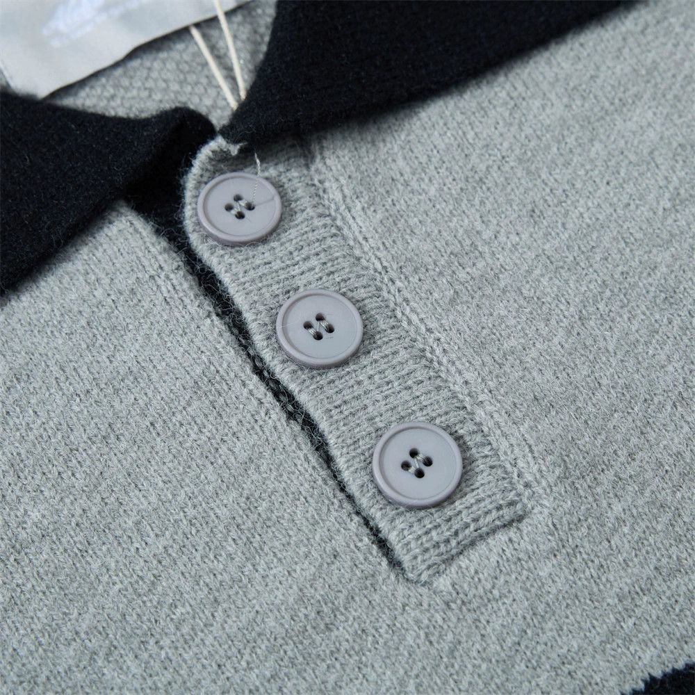 Vintage Men's trendy knitted Polo lapel sweater Size US M / EU 48-50 / 2 - 4 Thumbnail