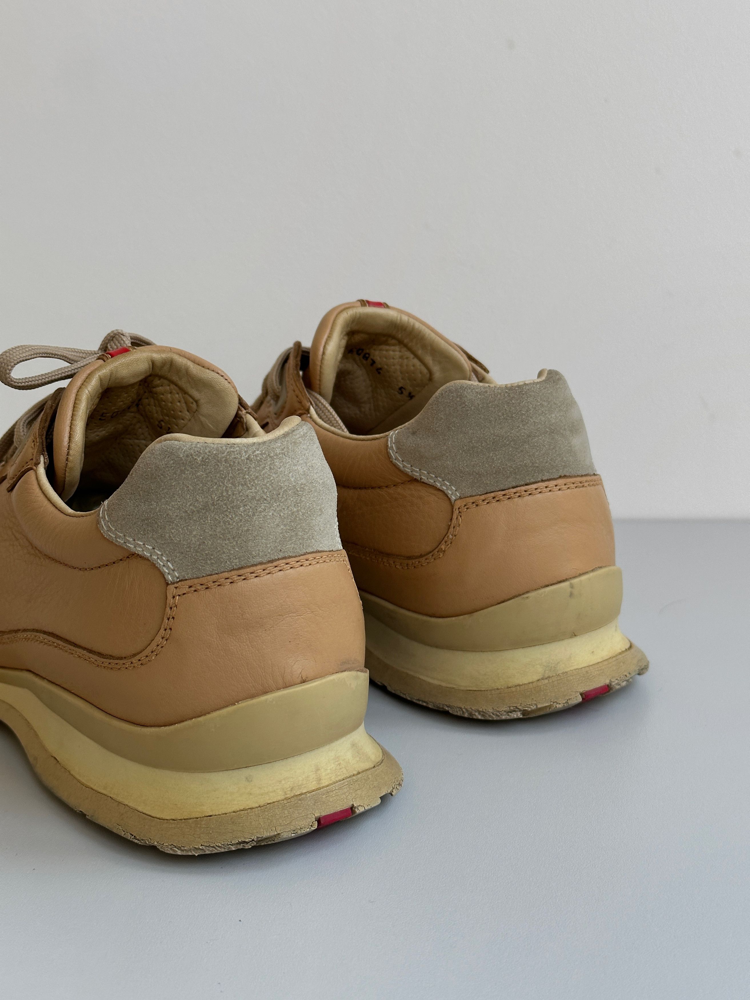 Prada Vintage Prada Low Runner Sneaker 25.5 cm Size US 10 / IT 40 - 10 Thumbnail
