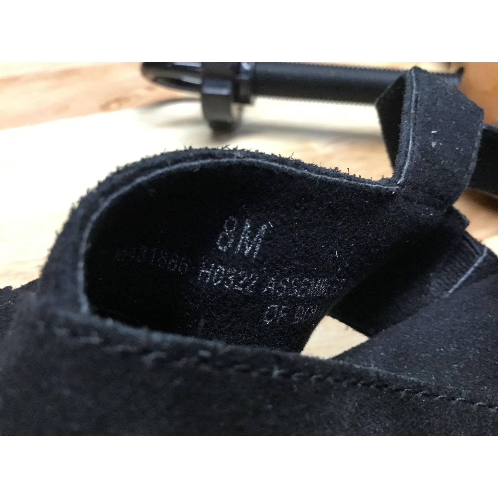Other Munro Micah Crisscross Slingback Black Suede Sandals Women 8 Size US 8 / IT 38 - 6 Thumbnail