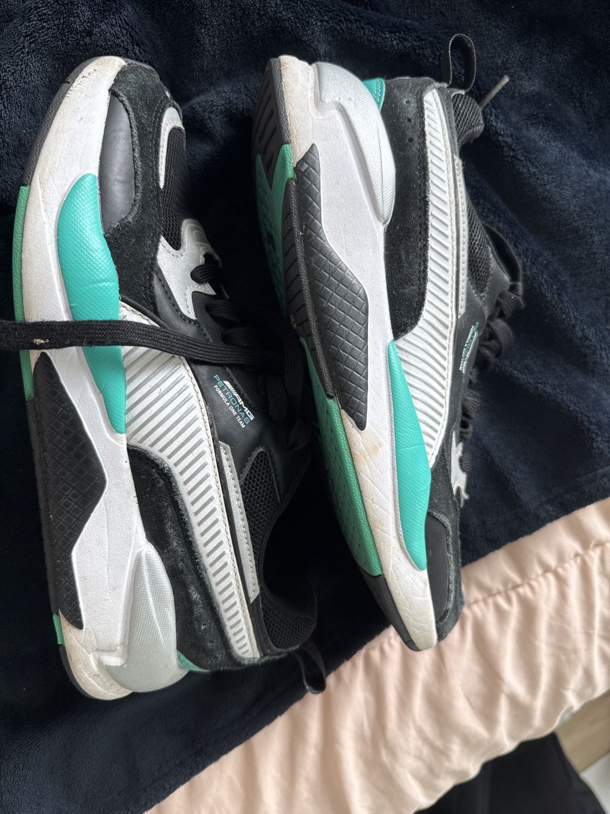 Mercedes-Benz × Puma PUMA Mercedes-AMG Petronas F1 X-Ray 2 trainers Size US 8 / EU 41 - 1 Thumbnail