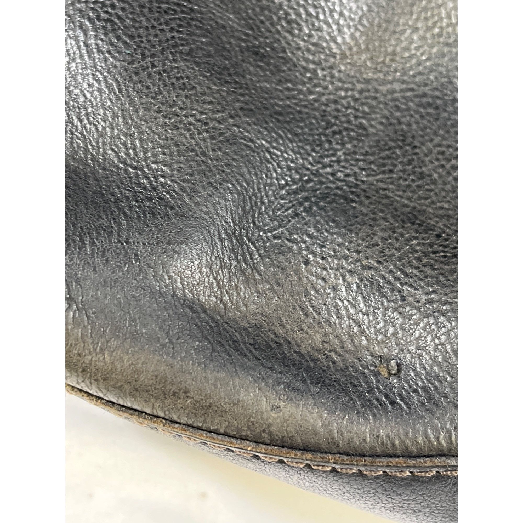 Fossil Fossil Women's Black Genuine Leather Crossbody Purse SKU 614 Size ONE SIZE - 8 Thumbnail
