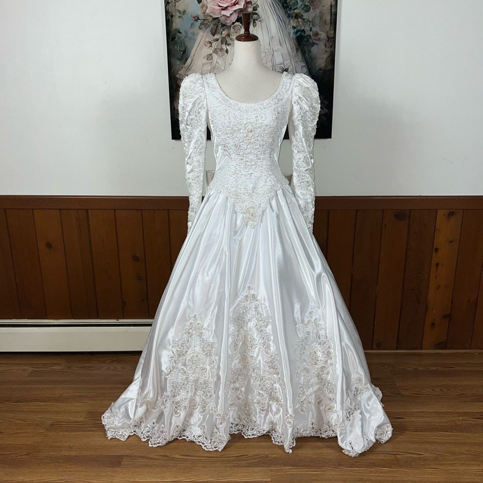 Other Vintage 90s Mori Lee Cathedral Length Wedding Gown & Veil! Size L / US 10 / IT 46 - 6 Thumbnail