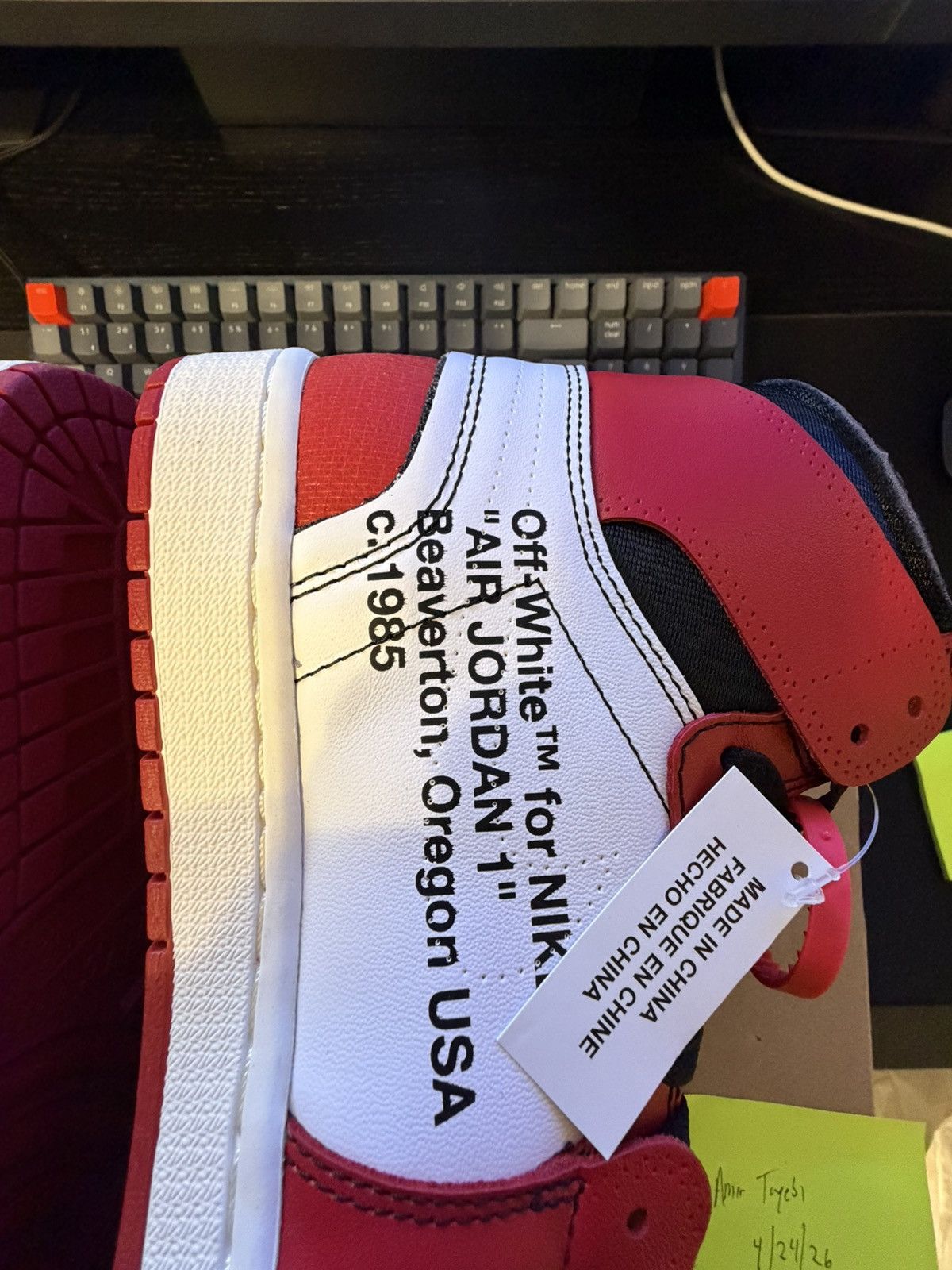 Nike × Off-White Off White Jordan 1 Chicago DS size 9.5 100% authentic Size US 9.5 / EU 42-43 - 4 Thumbnail